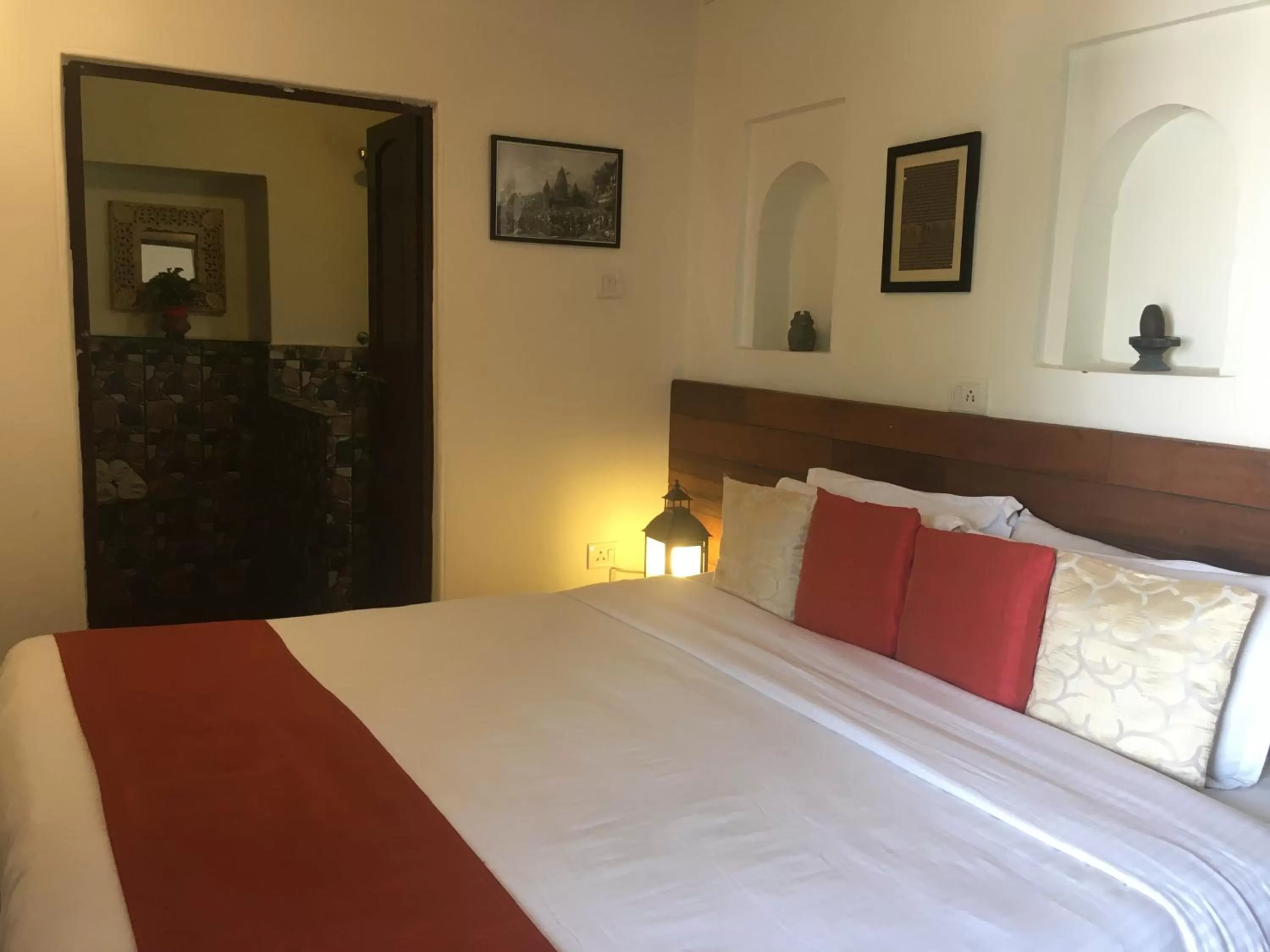 Bed in Panchkote Raj Ganges