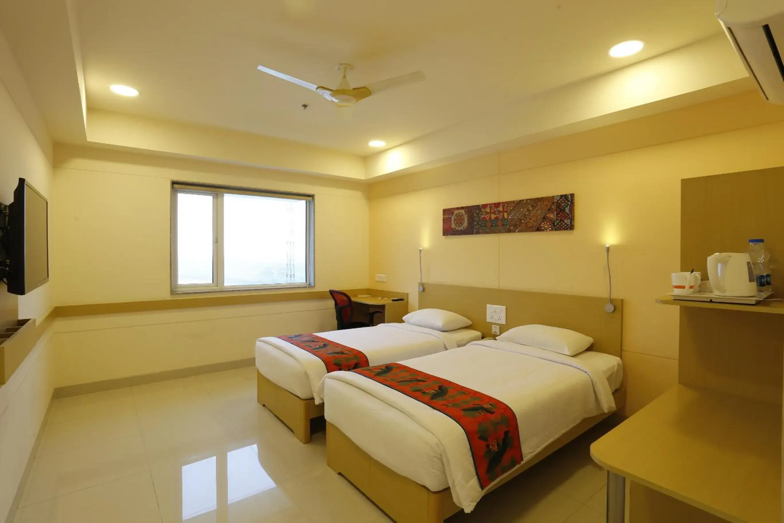 Living room, Bed in Ginger Vapi Living room, Bed in Ginger Vapi