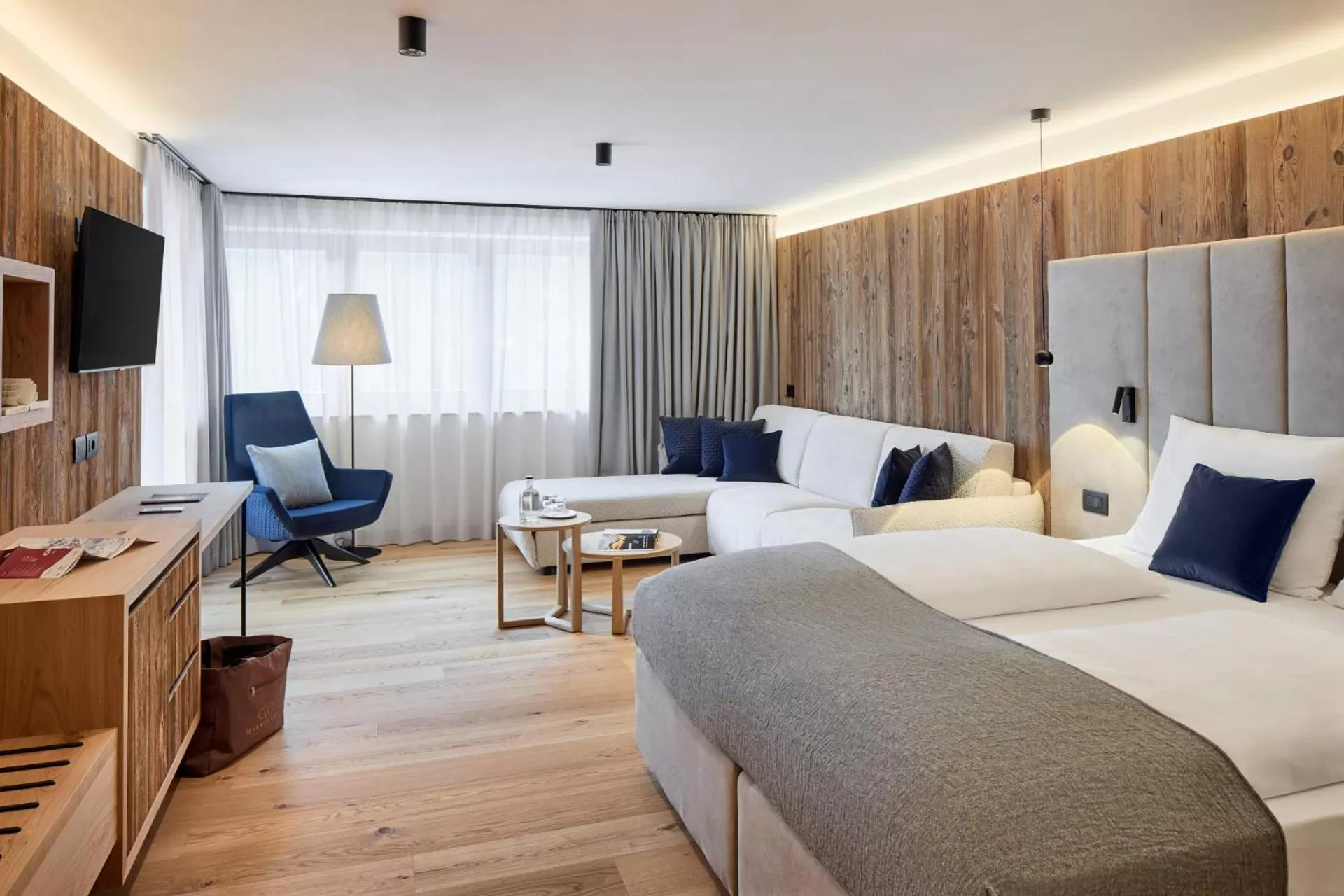 Bed in Hotel Marmolada