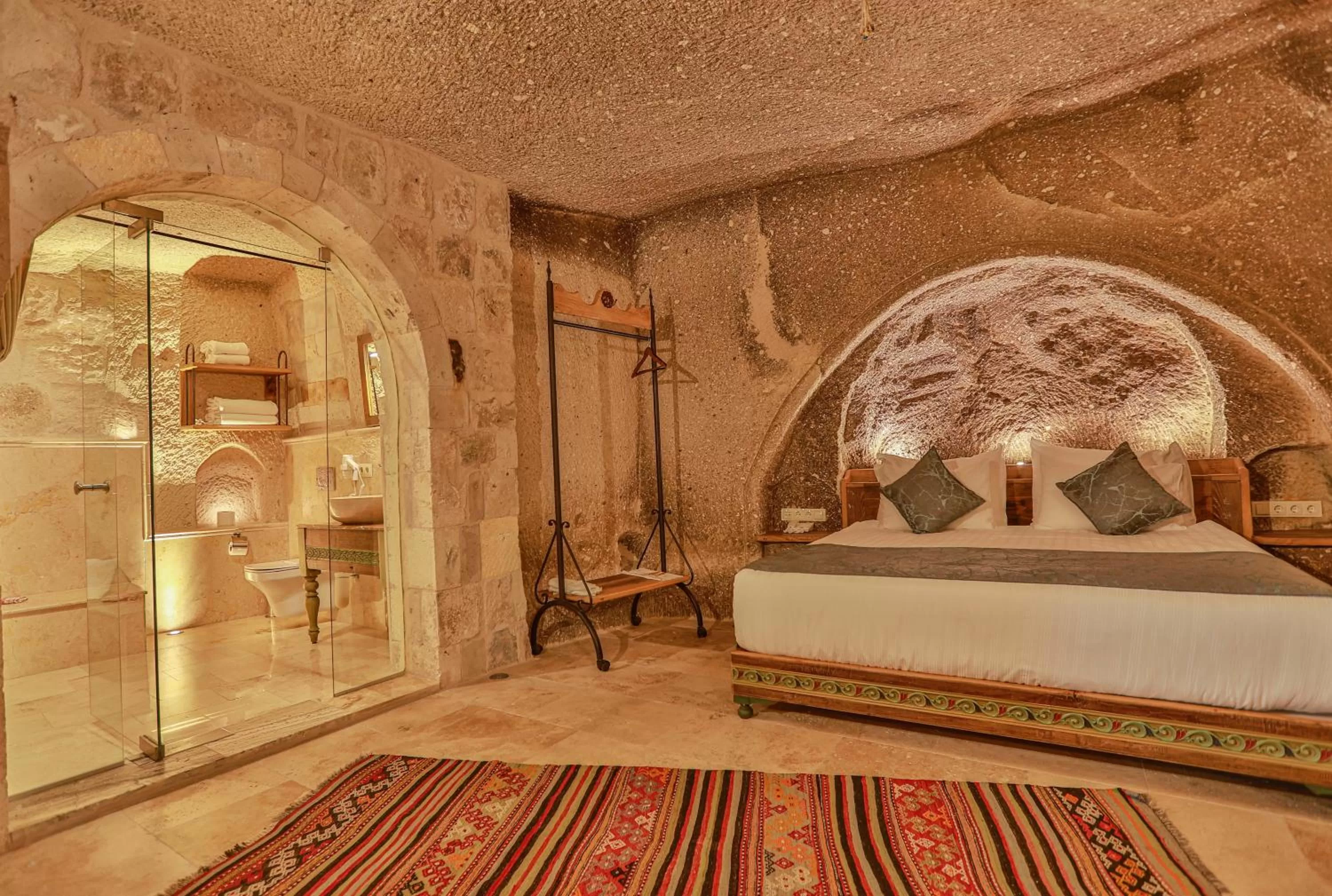 Bed in Şah Saray Cave Suites Halal Hotel