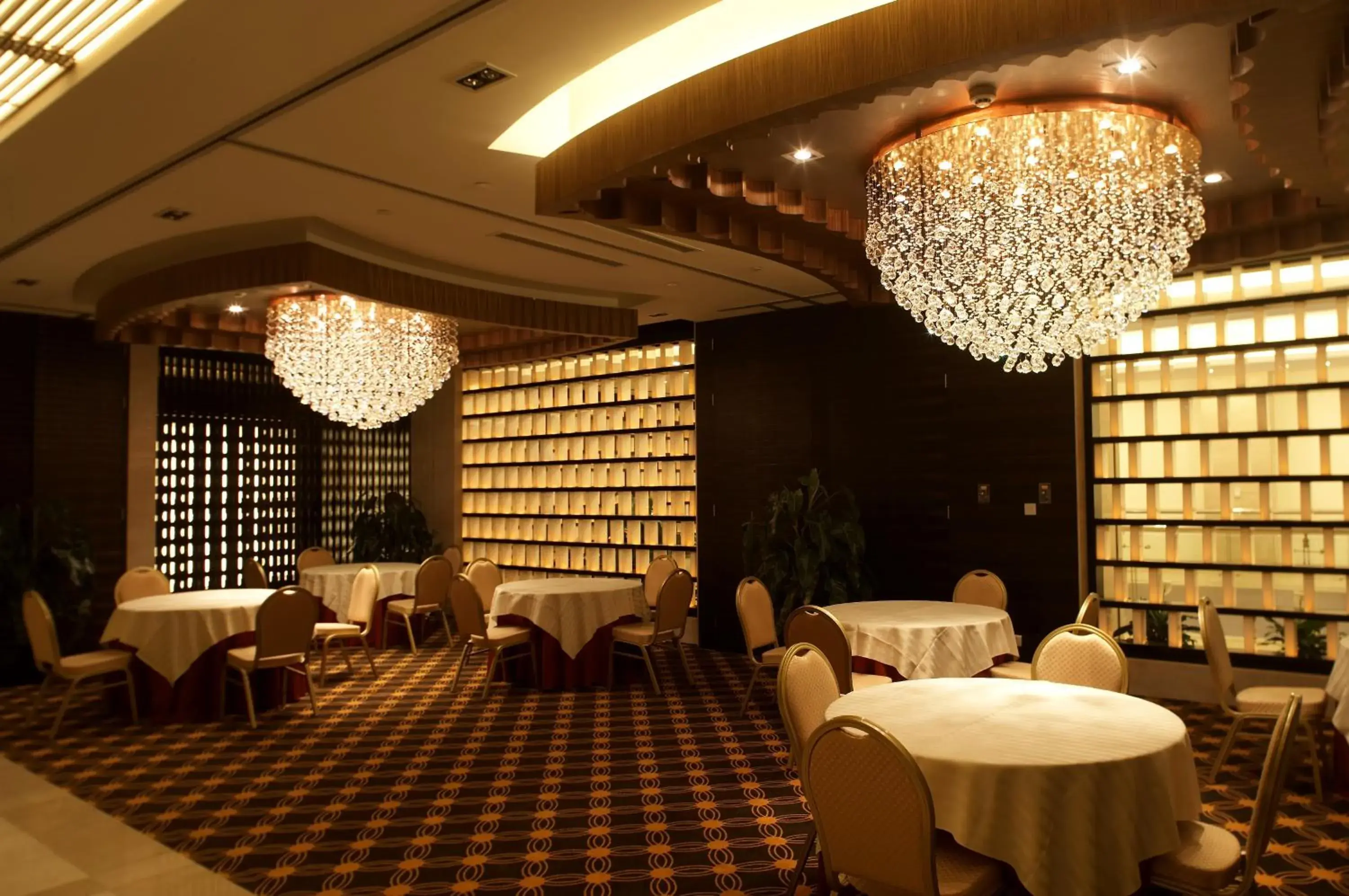 Restaurant/places to eat, Lounge/Bar in Wenjin Hotel, Beijing