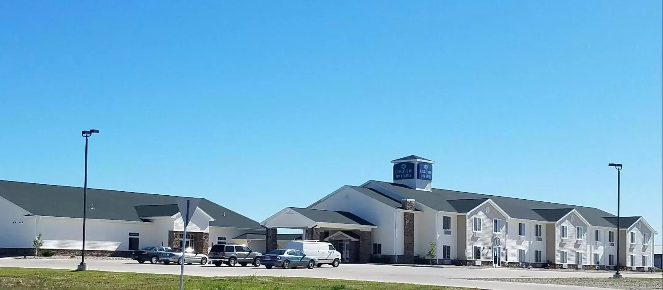 Property Building in Cobblestone Inn & Suites - Bottineau