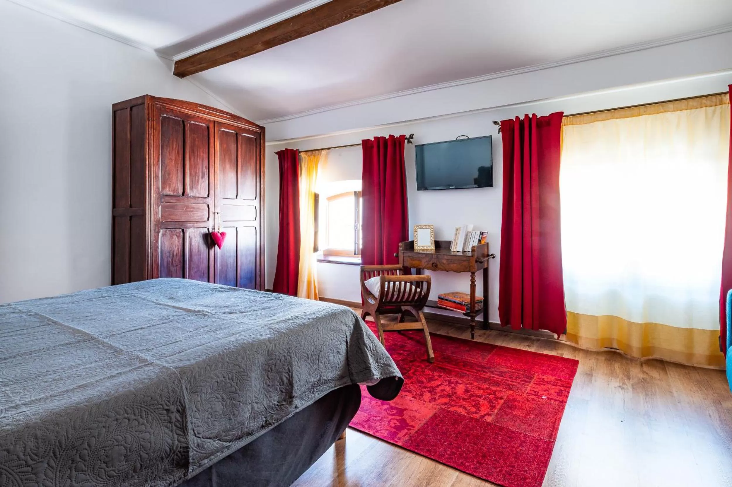 Bedroom in Maison d'hôtes Payan Champier