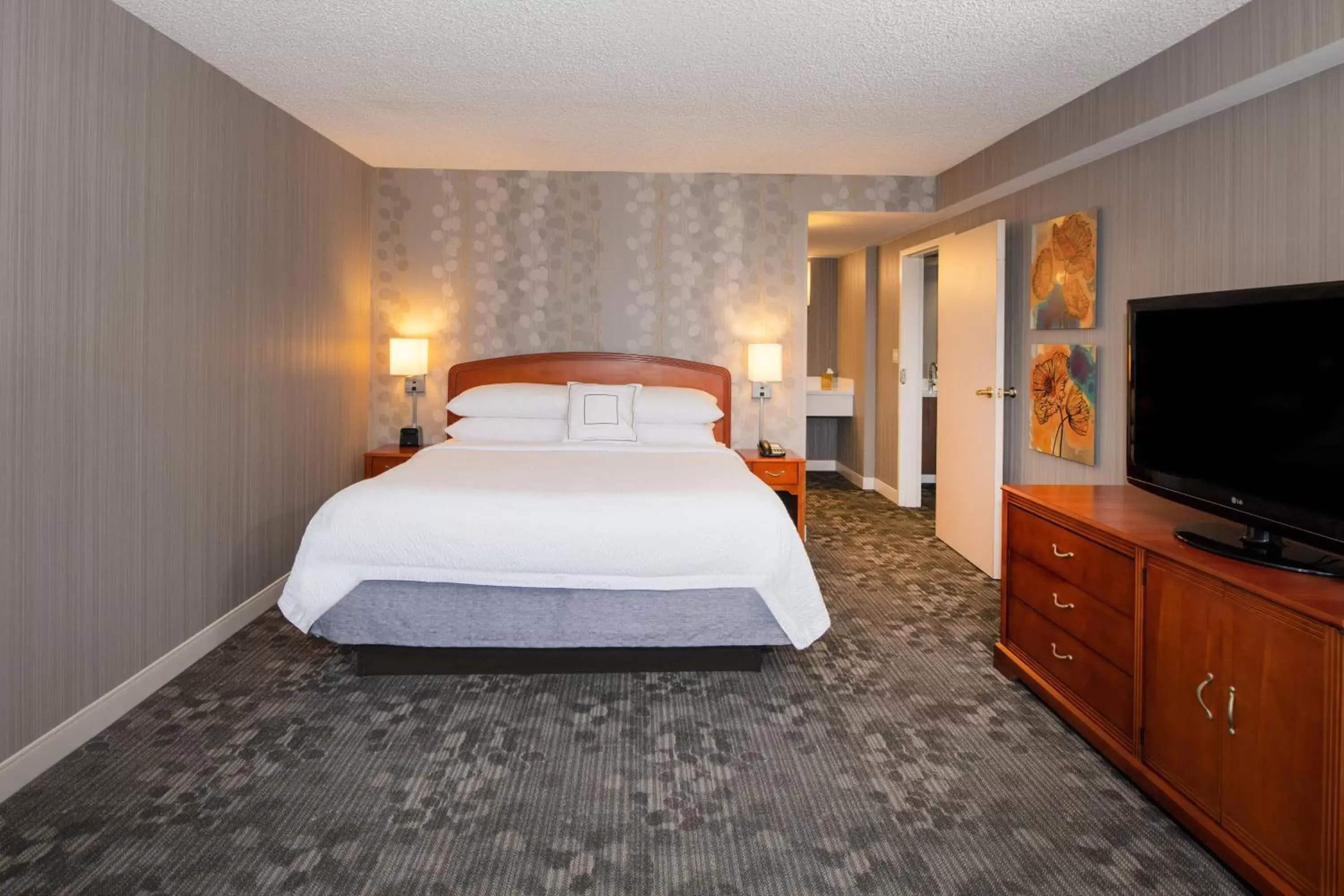 Bedroom, Bed in Courtyard by Marriott Newark Silicon Valley