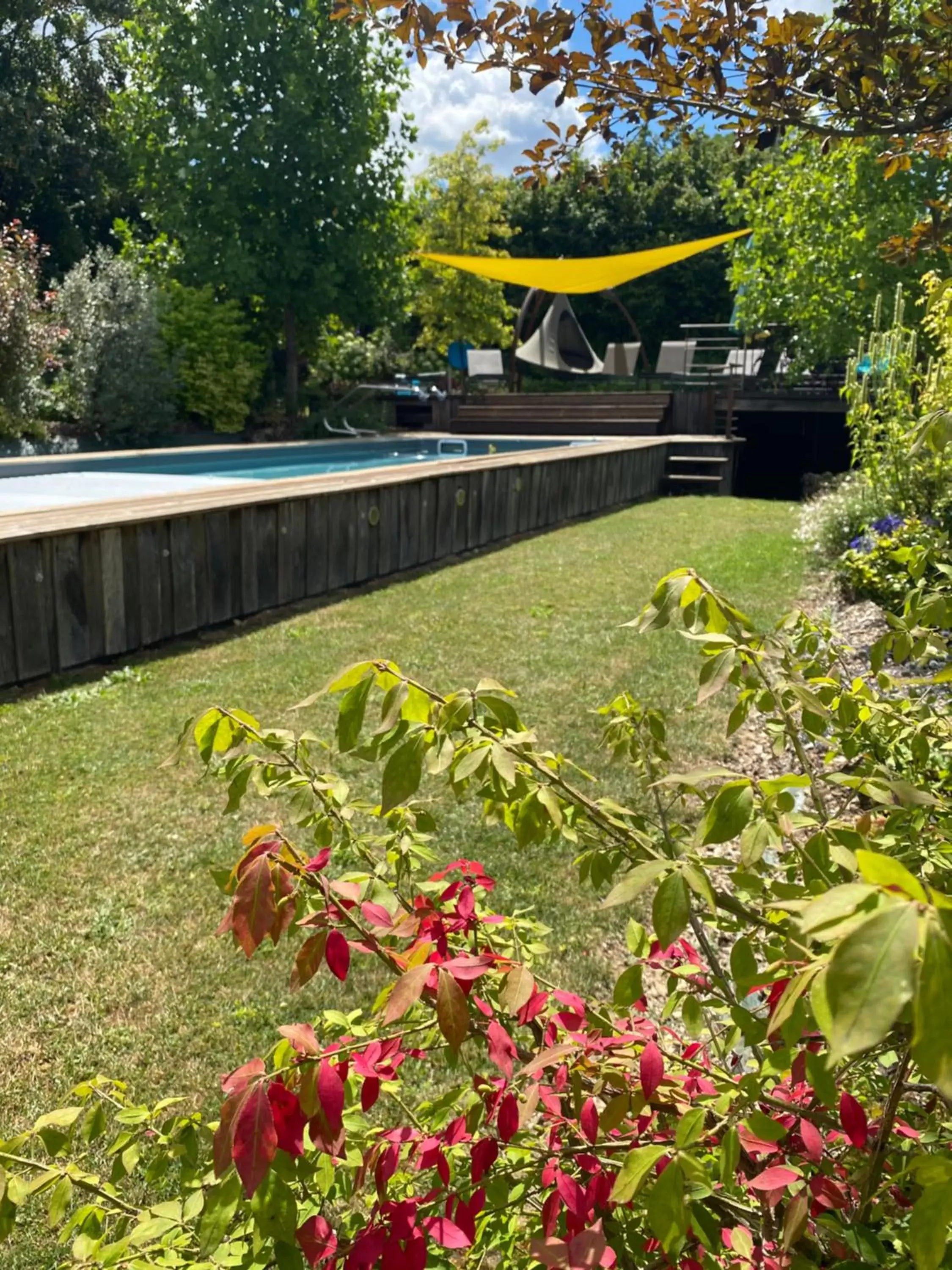 Garden in L'Ecole des Garçons