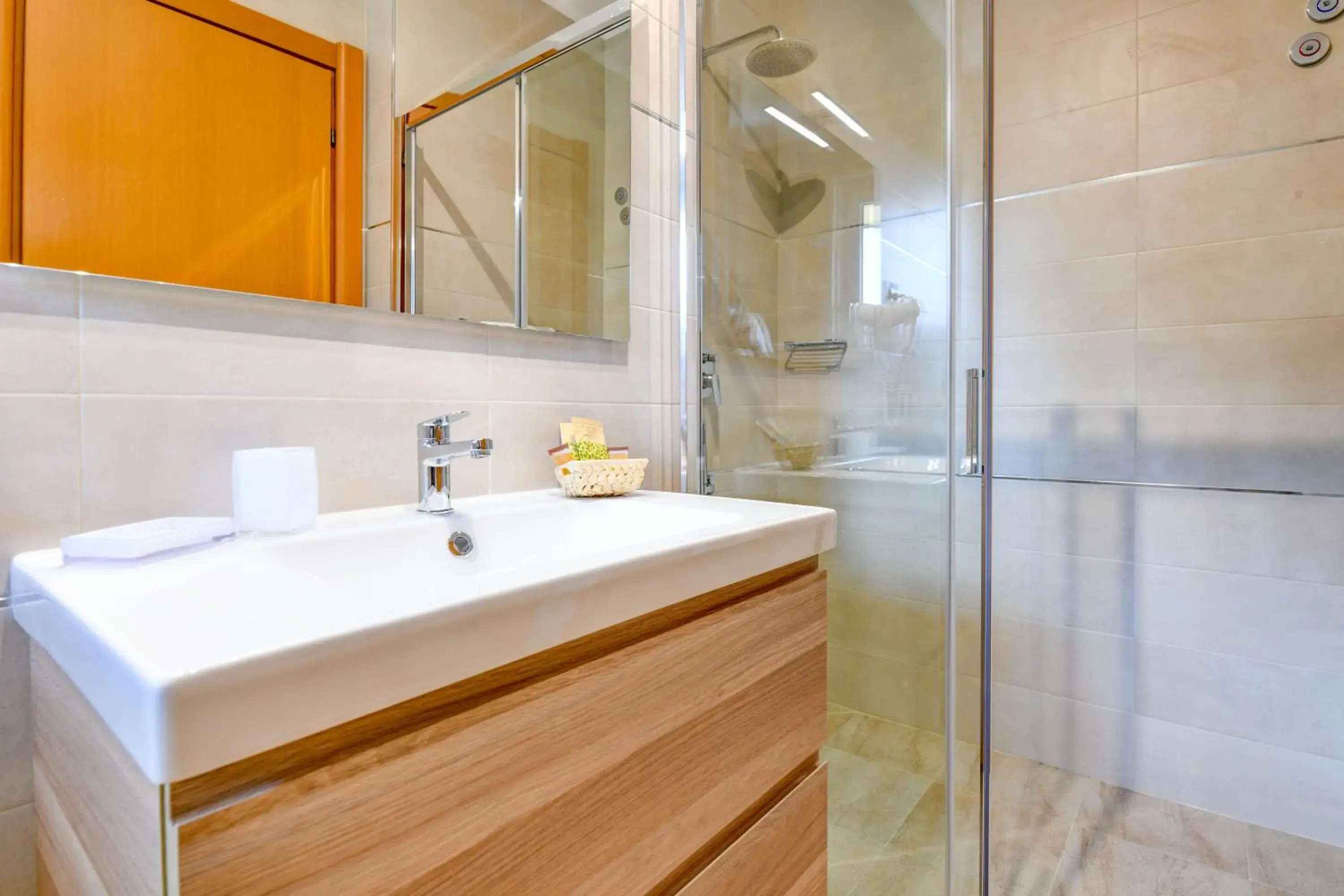 Shower, Bathroom in Lido International