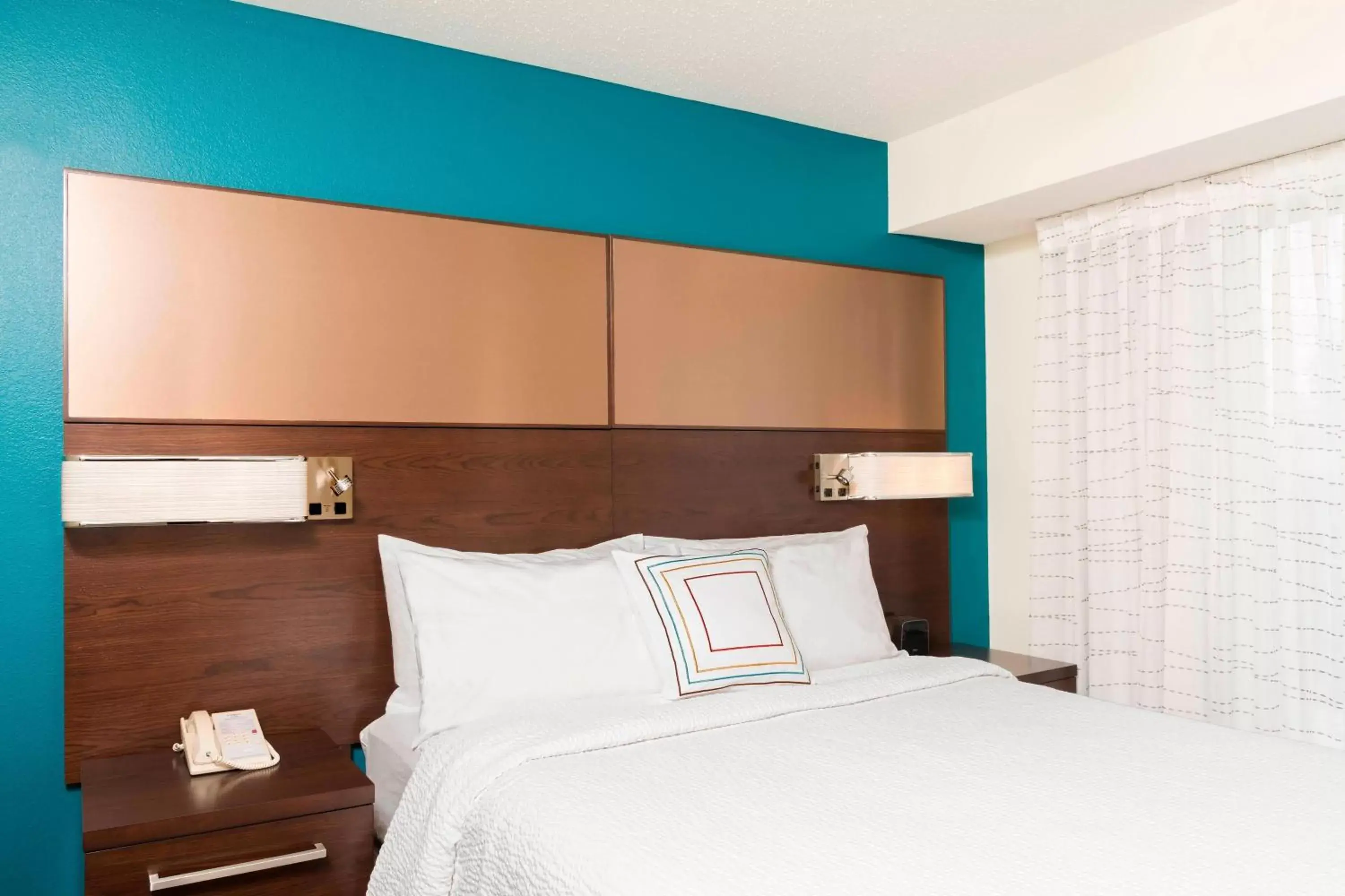 Bedroom, Bed in Residence Inn by Marriott Grand Rapids West