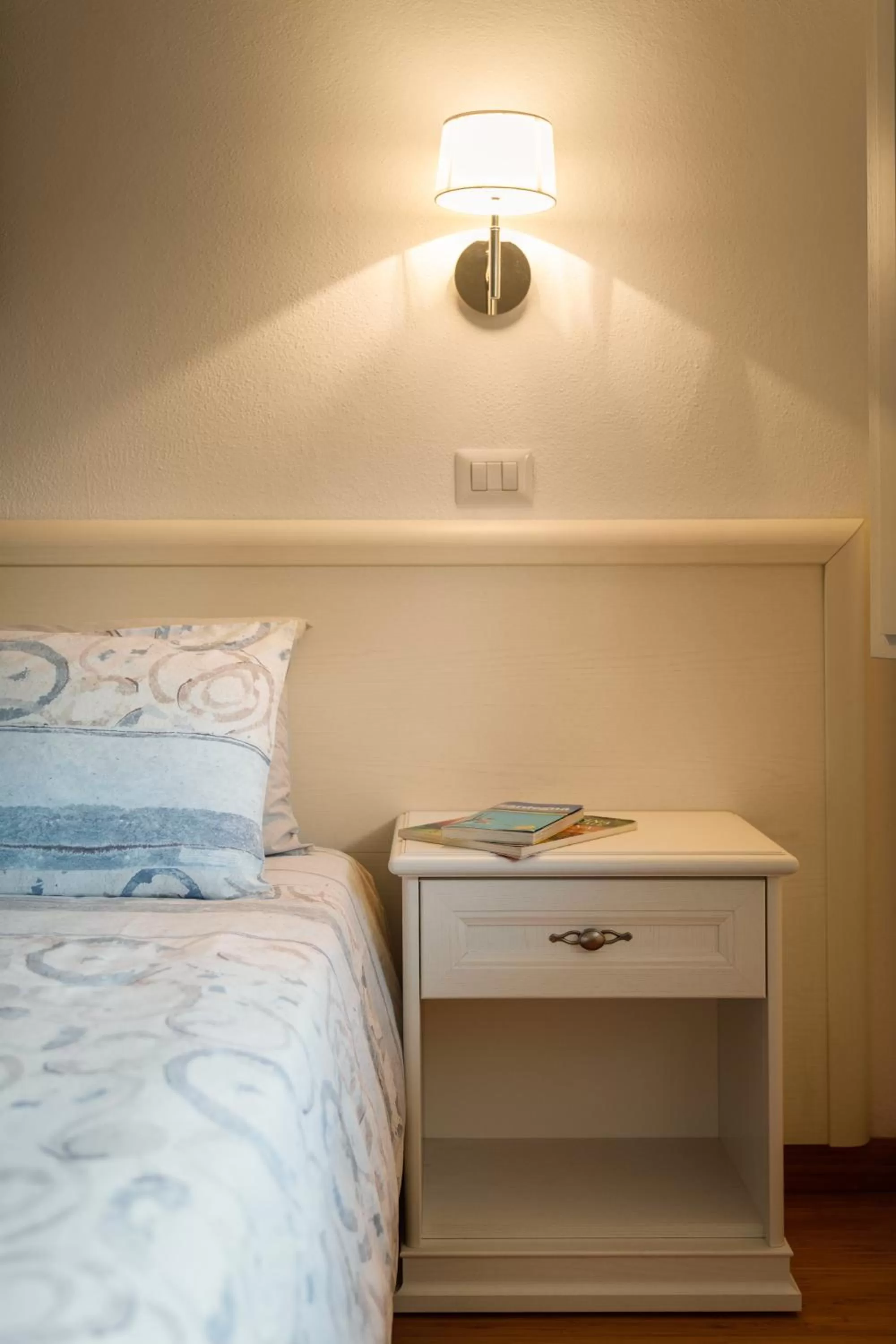 Bed in Sanctuary Armony