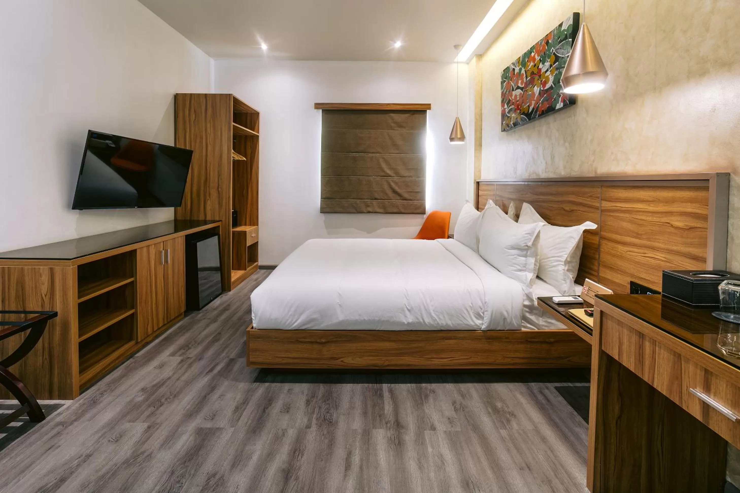  Superior Queen Room - Non-Smoking in SureStay Plus Hotel by Best Western AC LUXE Angeles City