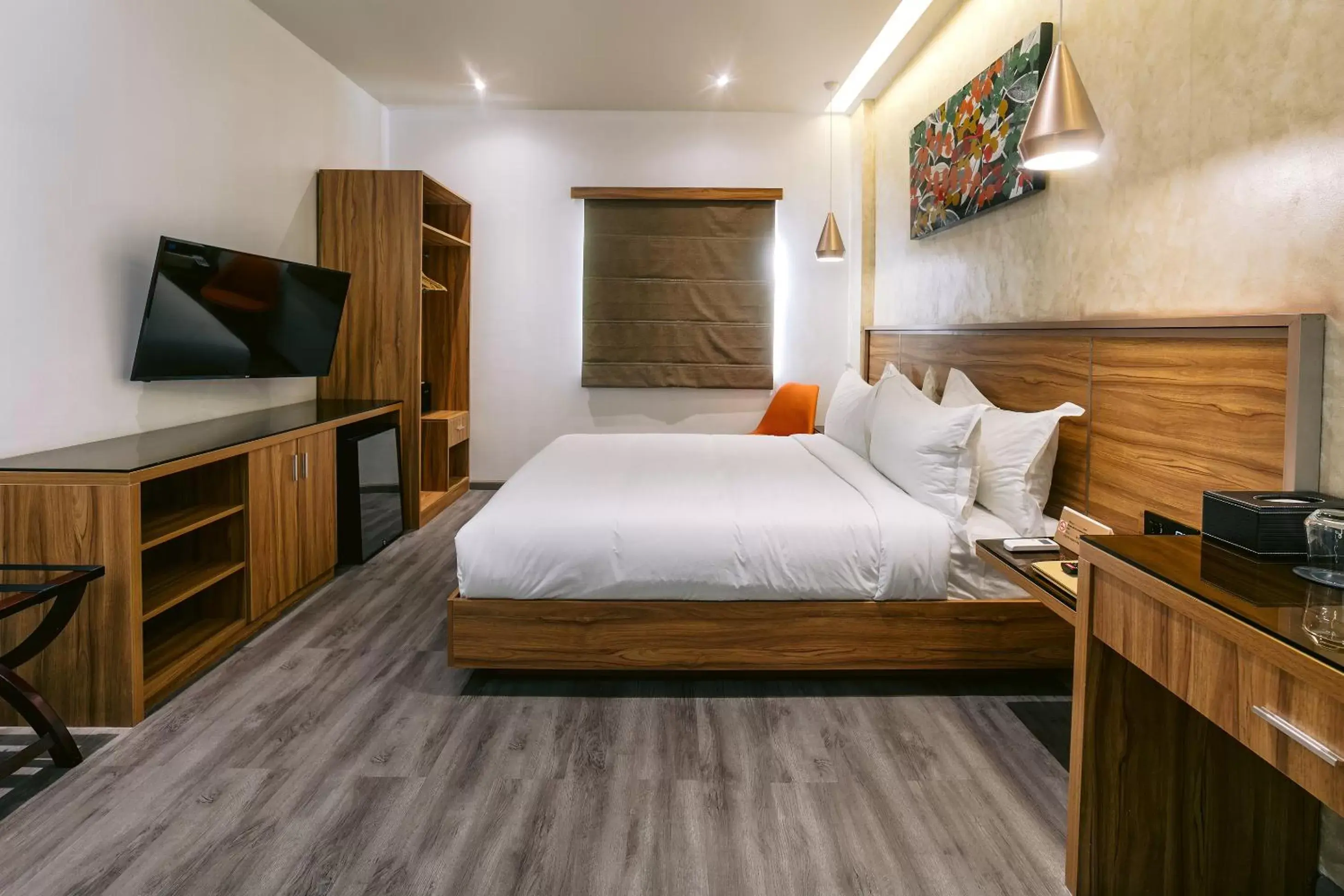 Superior Queen Room - Non-Smoking in SureStay Plus Hotel by Best Western AC LUXE Angeles City Superior Queen Room - Non-Smoking in SureStay Plus Hotel by Best Western AC LUXE Angeles City