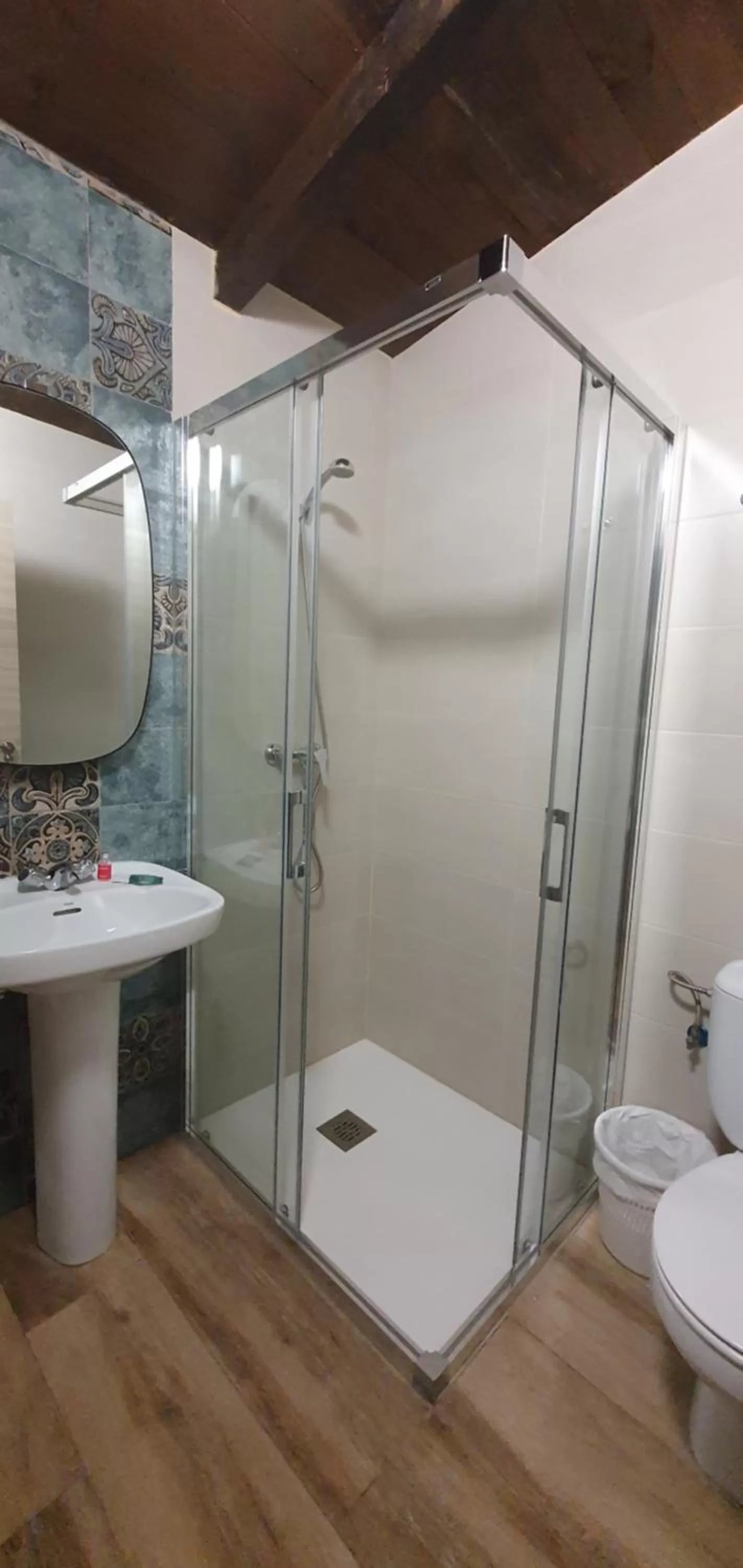 Bathroom in Hotel Judería Valle del Jerte