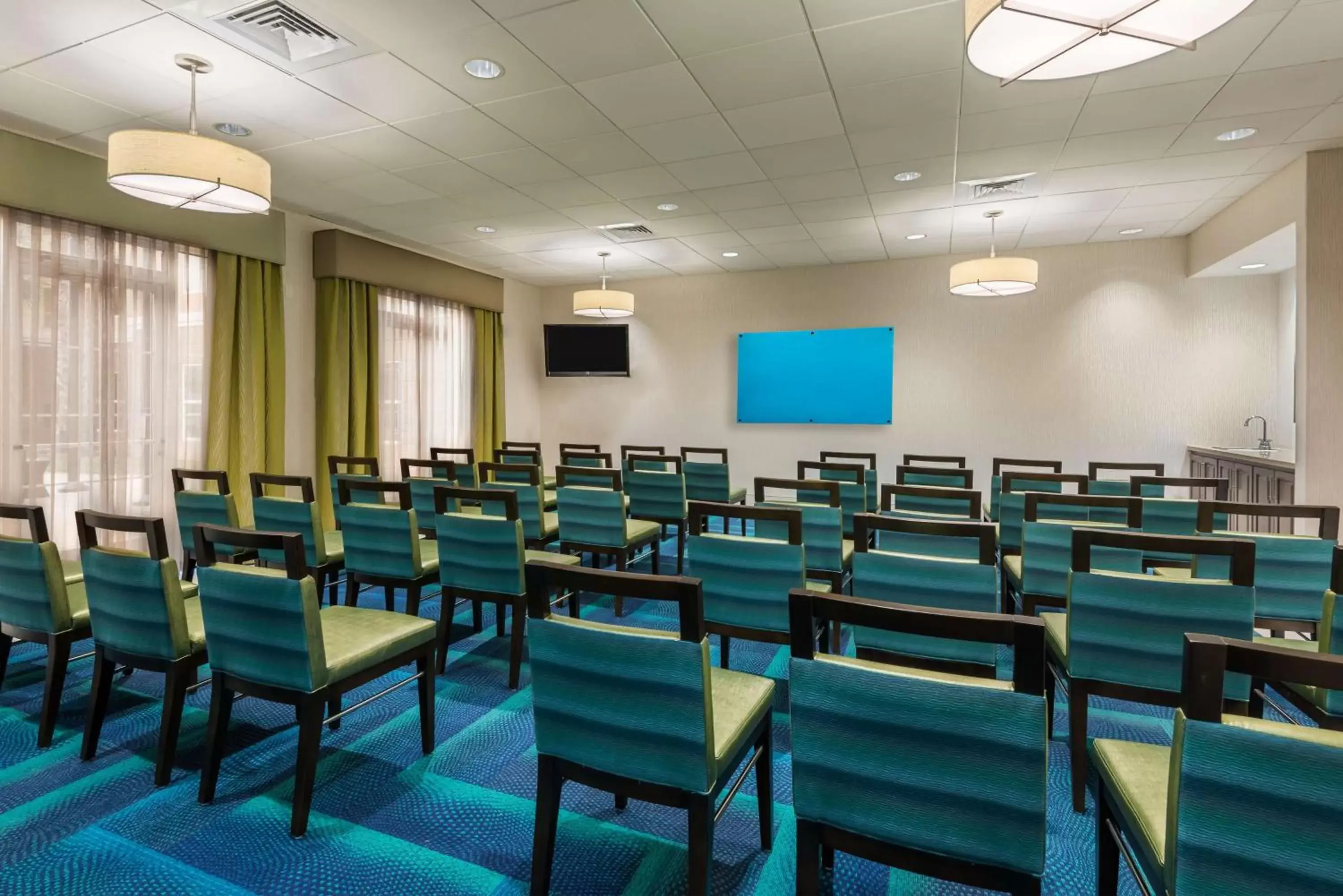 Meeting/conference room in Homewood Suites by Hilton Orlando-Nearest to Universal Studios