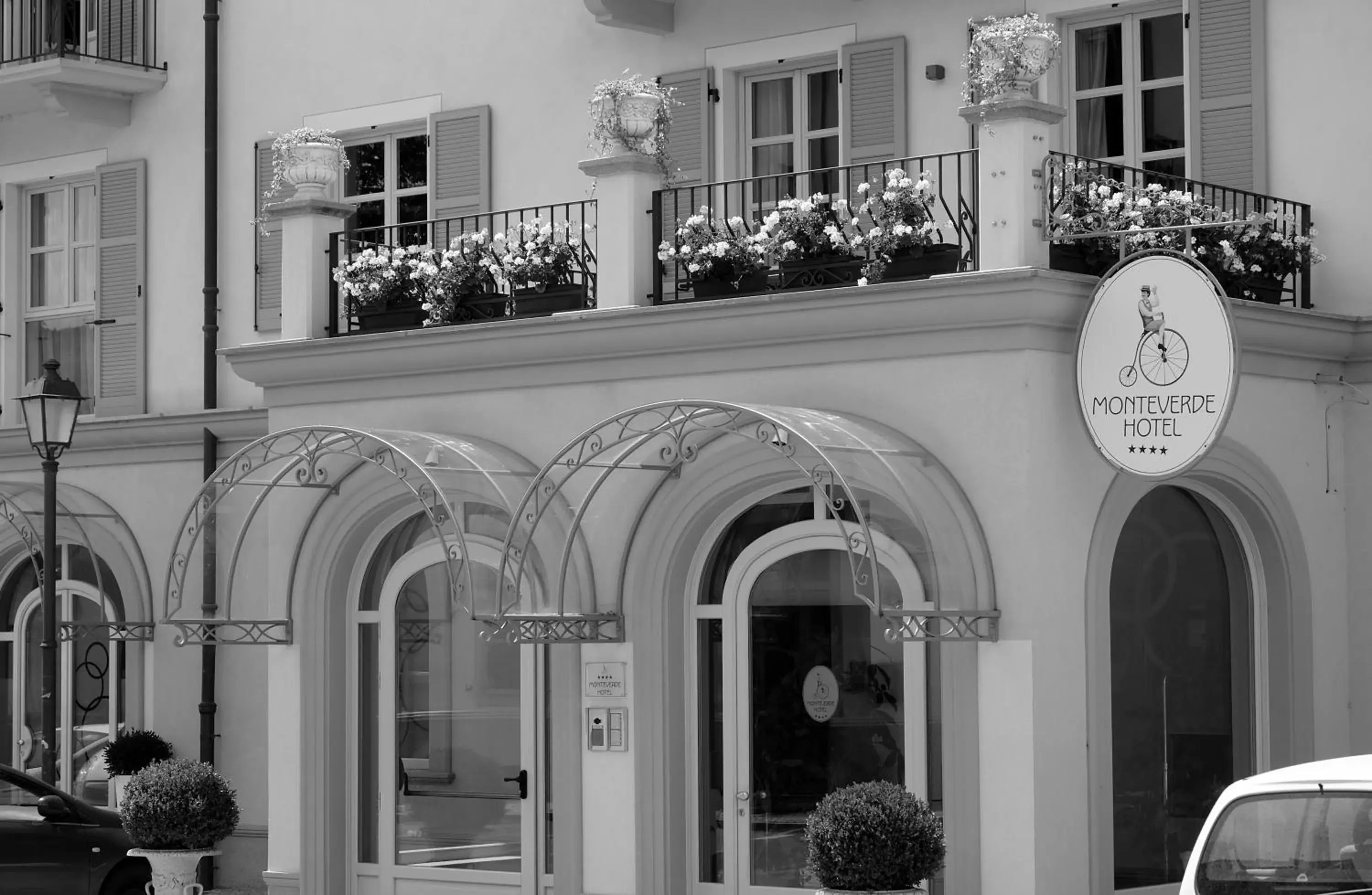 Facade/entrance in Hotel Monteverde