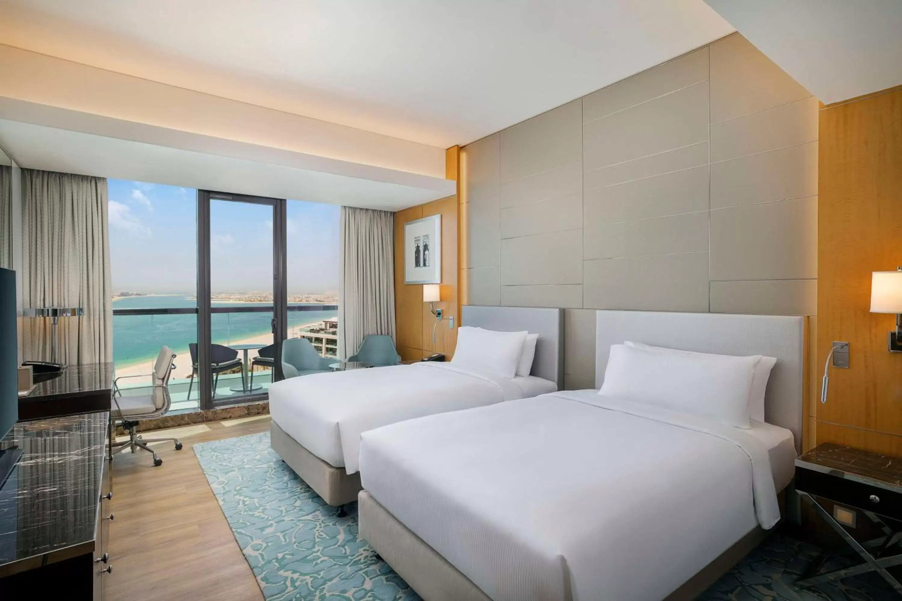 Bedroom, Bed in Hilton Dubai Palm Jumeirah