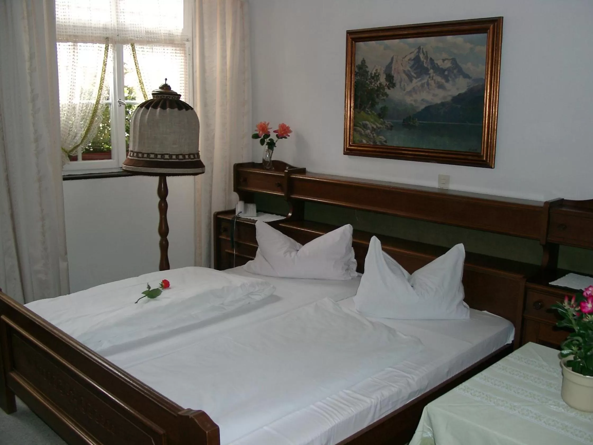 Photo of the whole room, Bed in Gasthaus Löwen