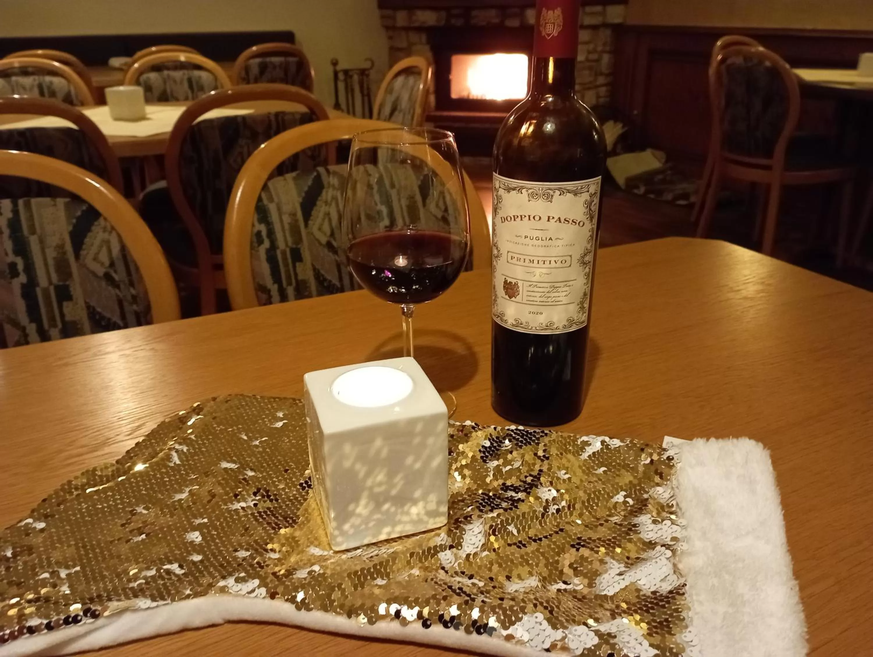 Restaurant/places to eat, Drinks in Hotel-Restaurant-Krone