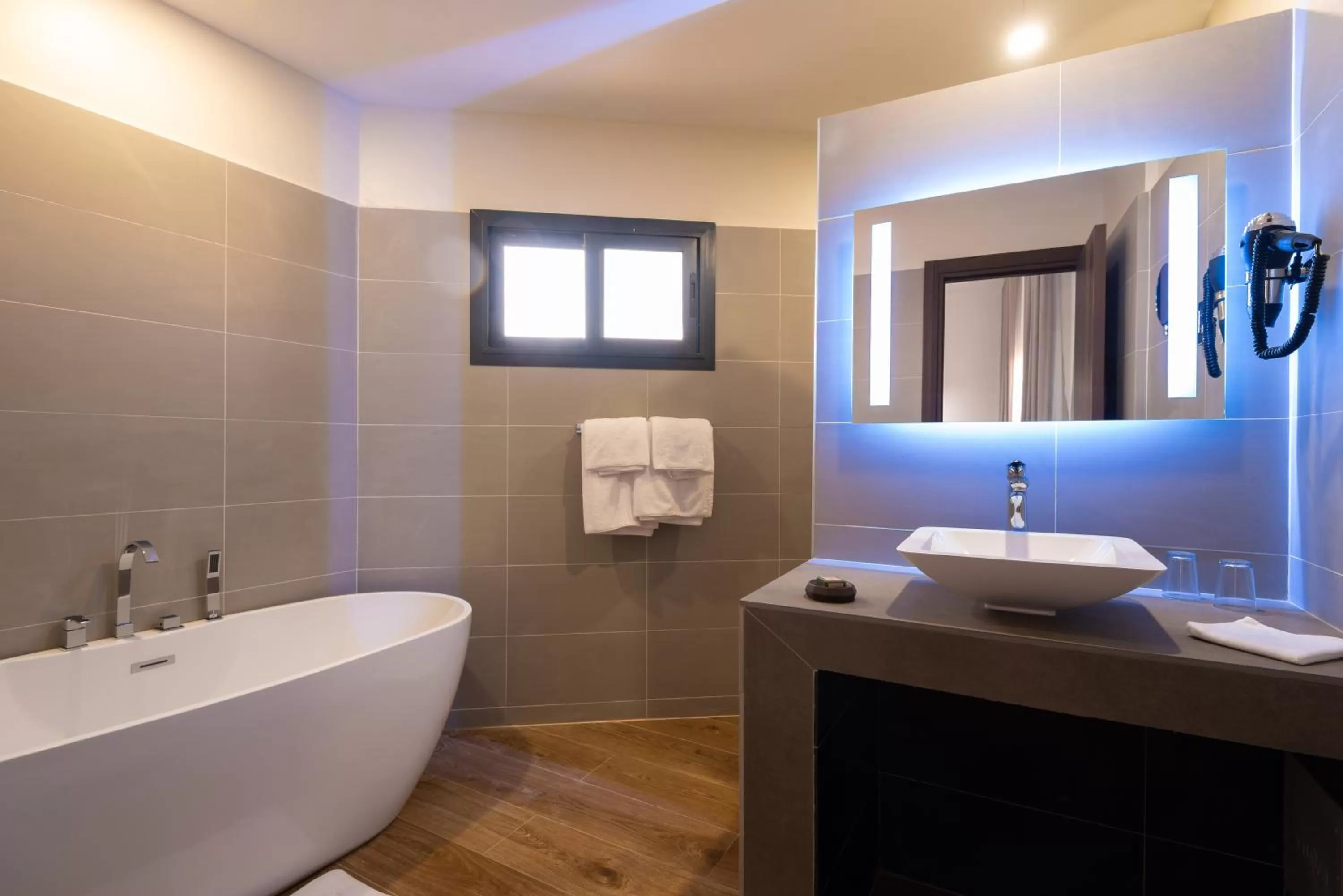 Bathroom in Hotel L'Adresse Dakar