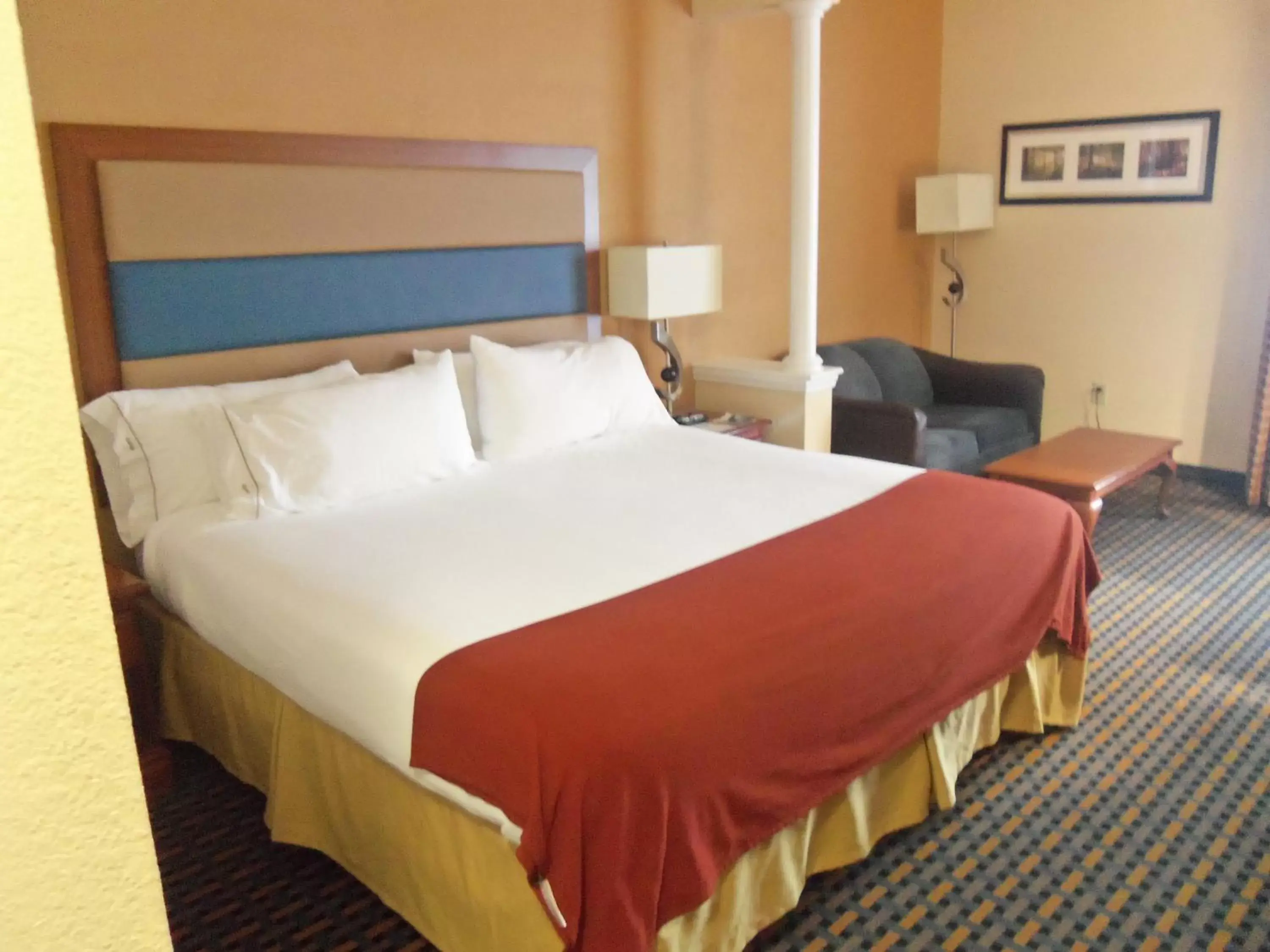 Bed in Holiday Inn Express Hotel & Suites Sanford, an IHG Hotel