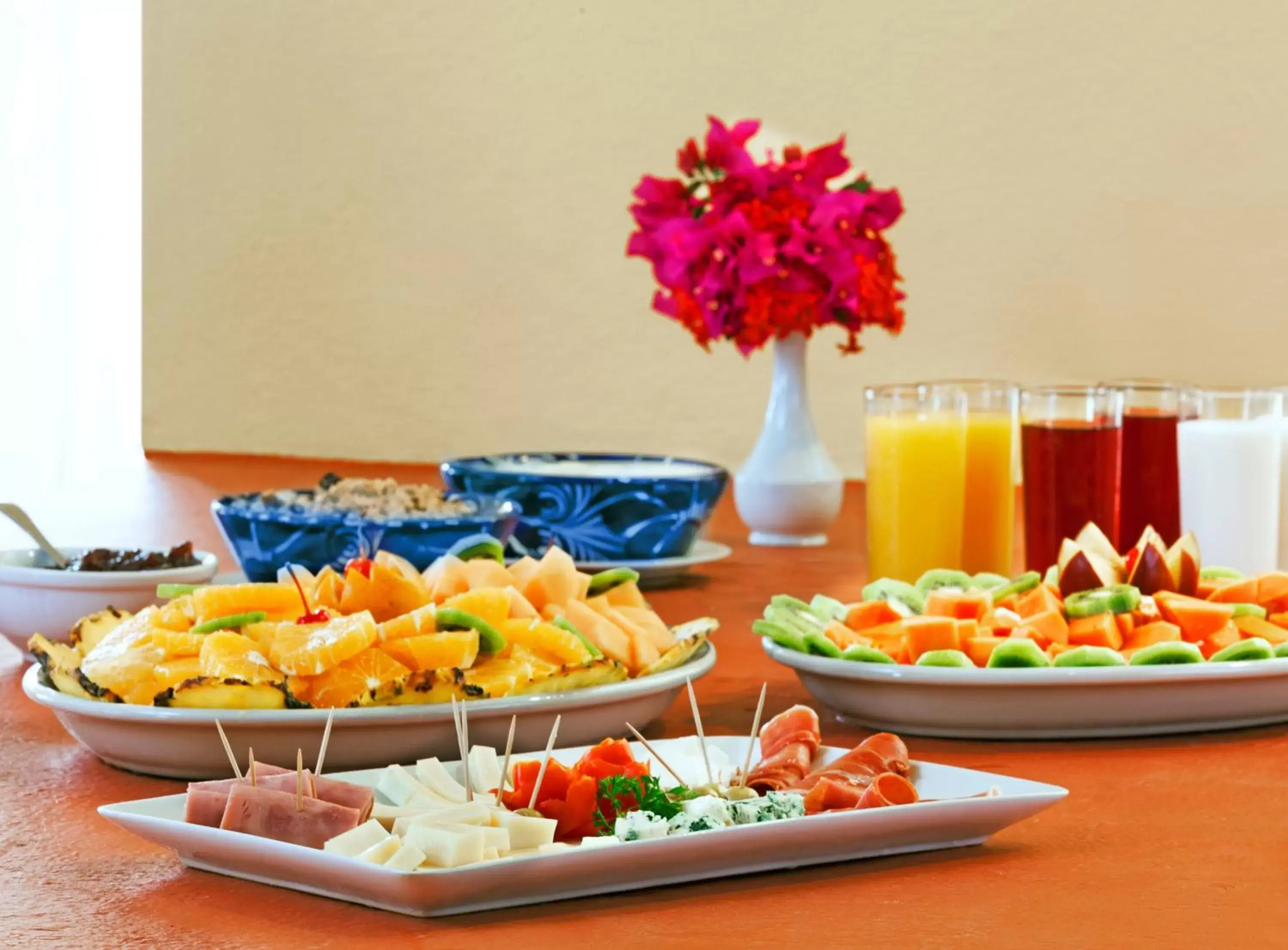 Buffet breakfast in Loreto Bay Golf & Sea at Baja Buffet breakfast in Loreto Bay Golf & Sea at Baja