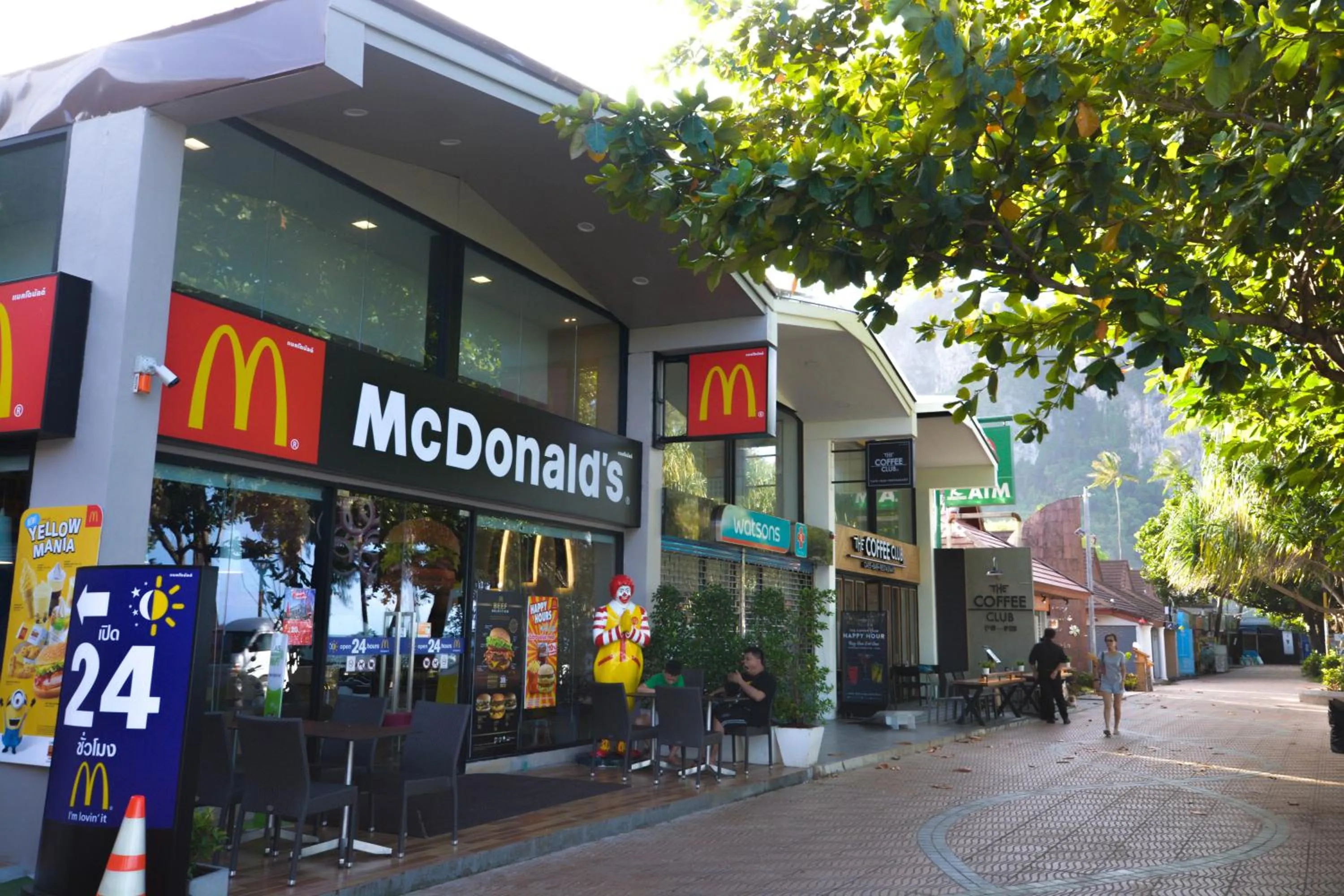 Restaurant/places to eat in iRest Ao Nang Seafront