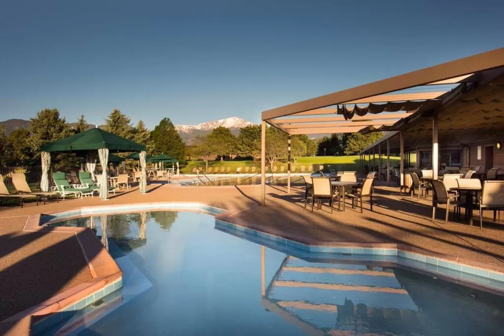 Swimming pool in Garden of the Gods Resort & Club