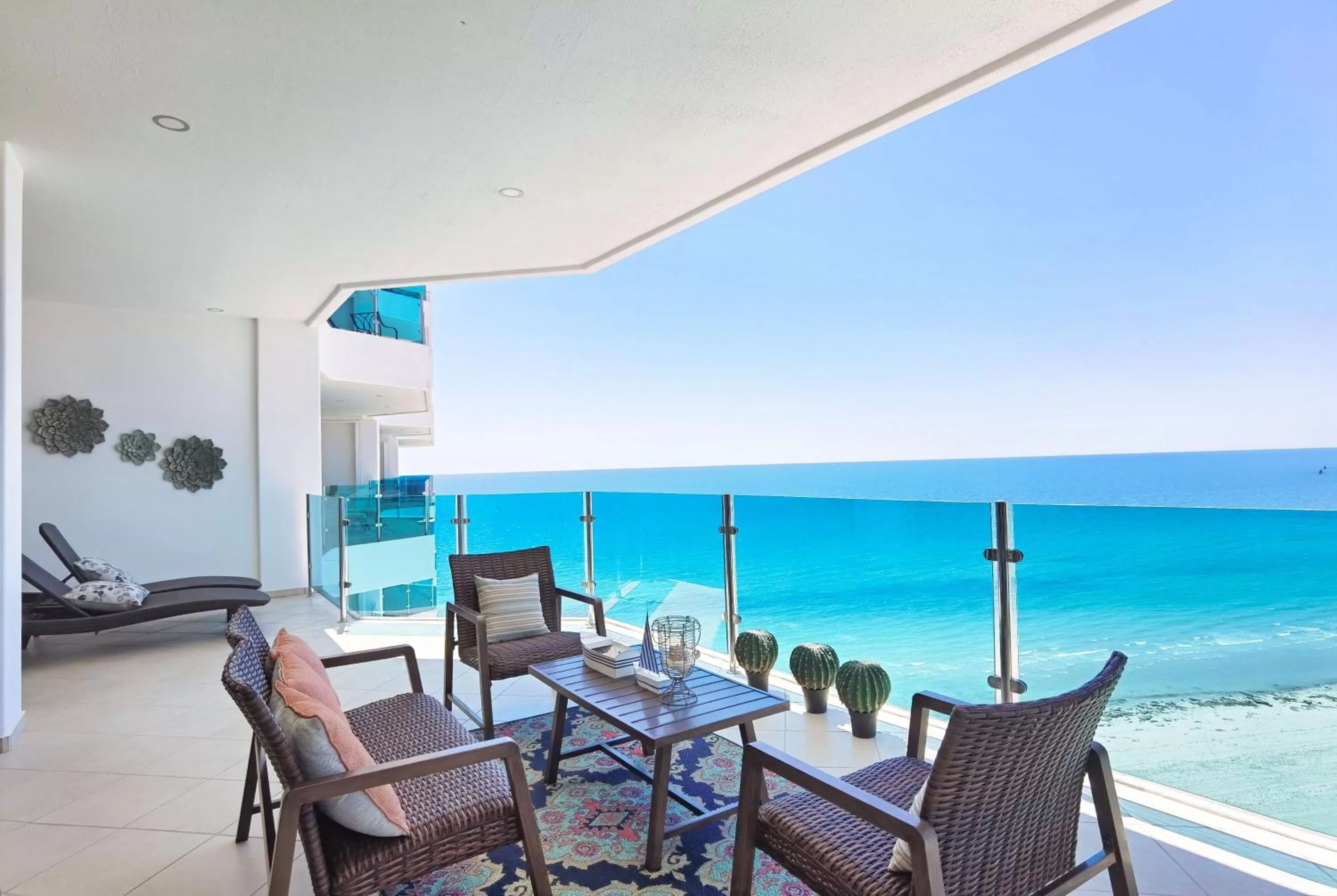 Esmeralda Beach Resort