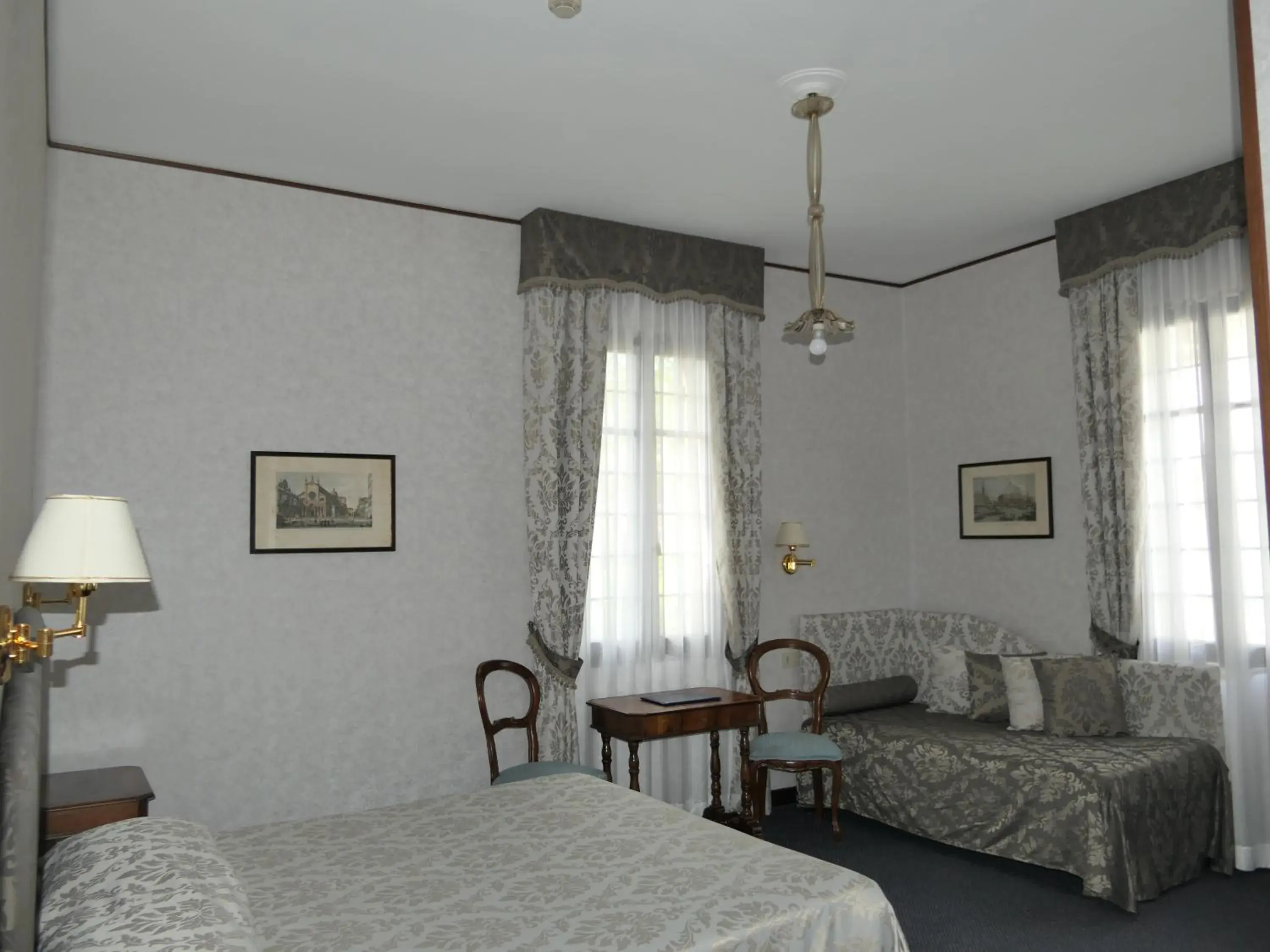 Photo of the whole room in Hotel La Meridiana