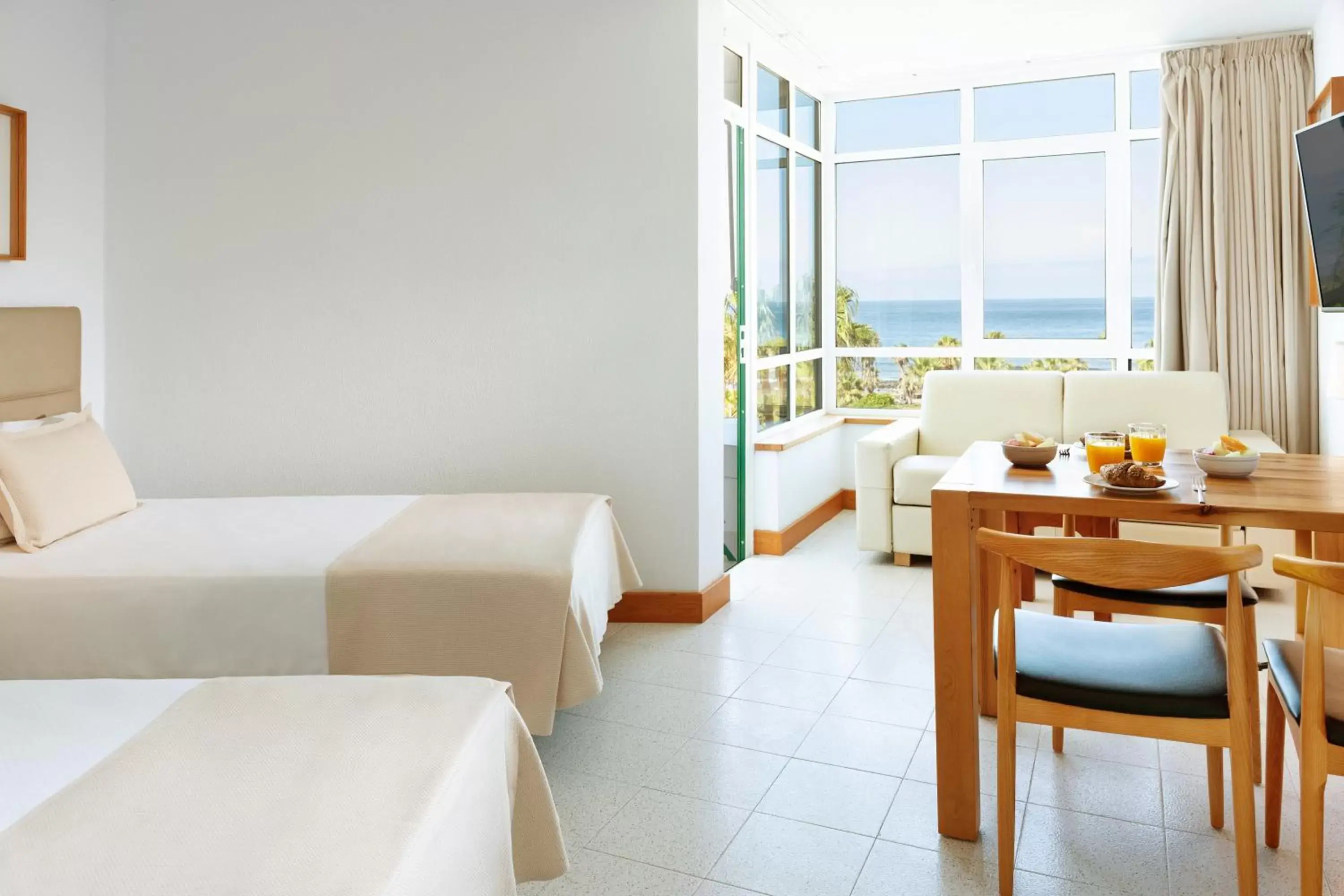 Refurbished Studio With Ocean View in Parque Santiago IV Official Refurbished Studio With Ocean View in Parque Santiago IV Official