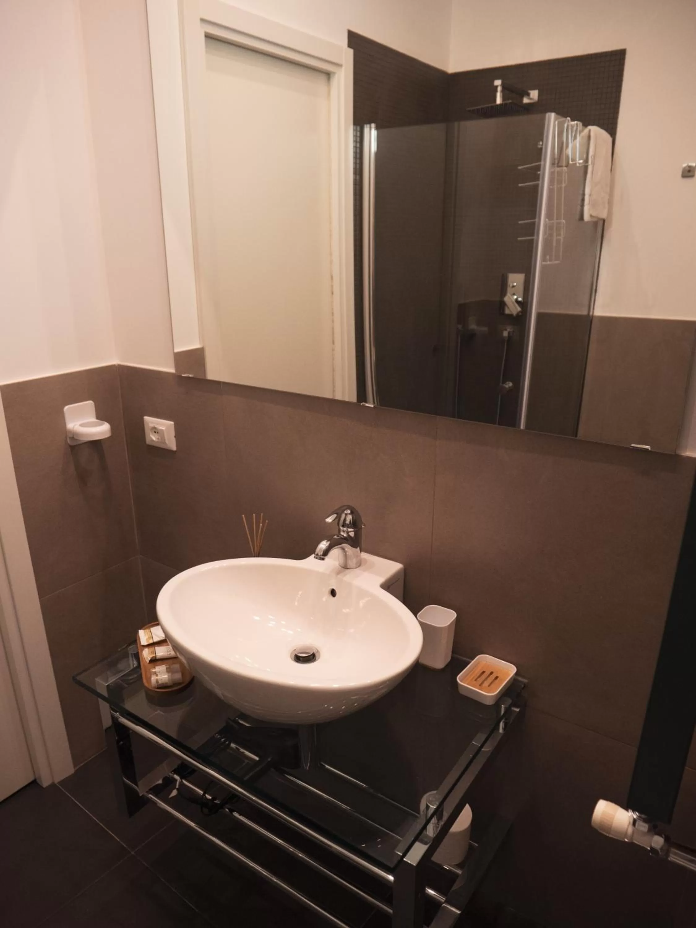 Bathroom in DhOME B&B