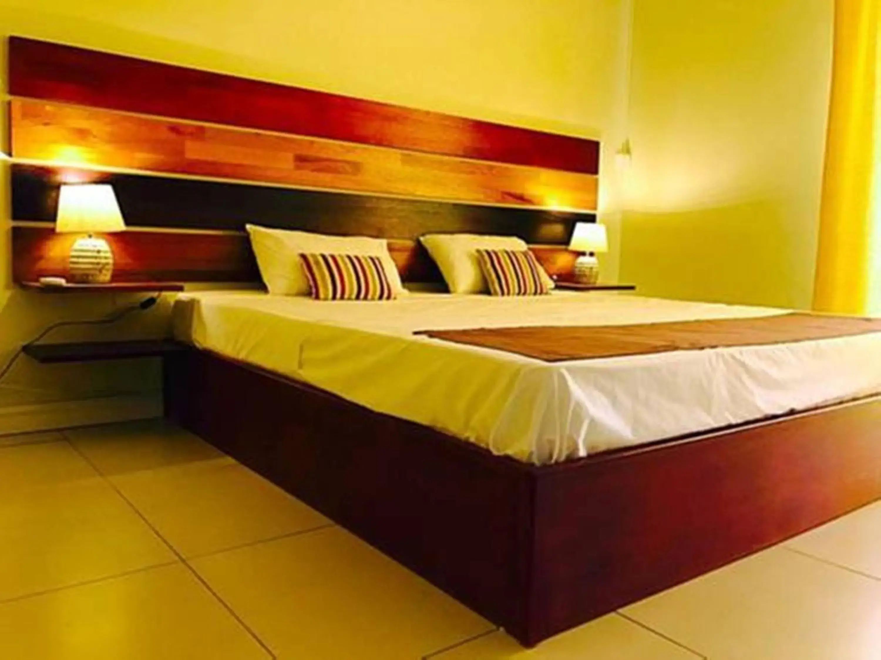 Decorative detail, Bed in Ocean Villas Apart Hotel
