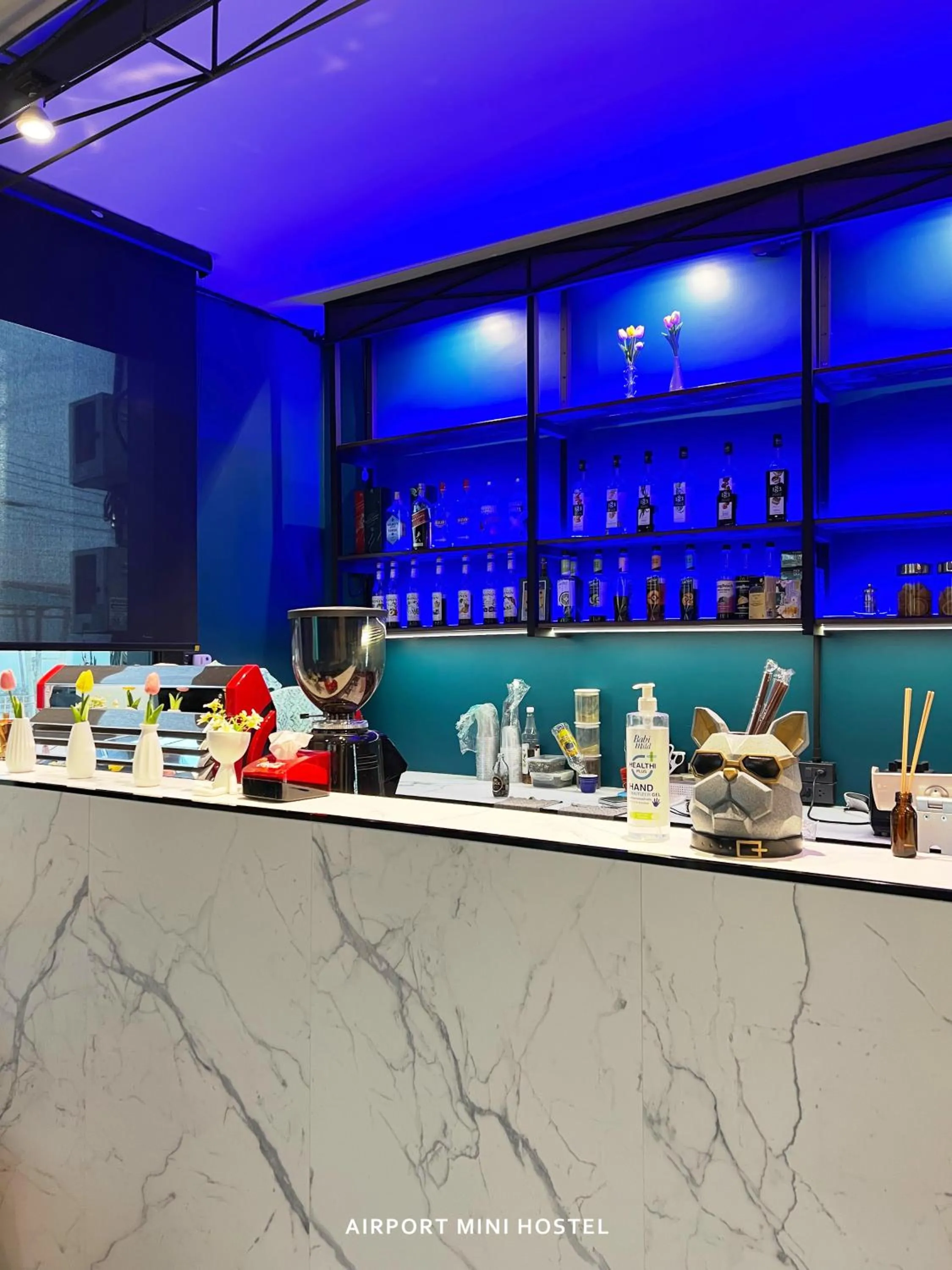 Lounge or bar in Airport Mini Hostel at Don Muang Airport