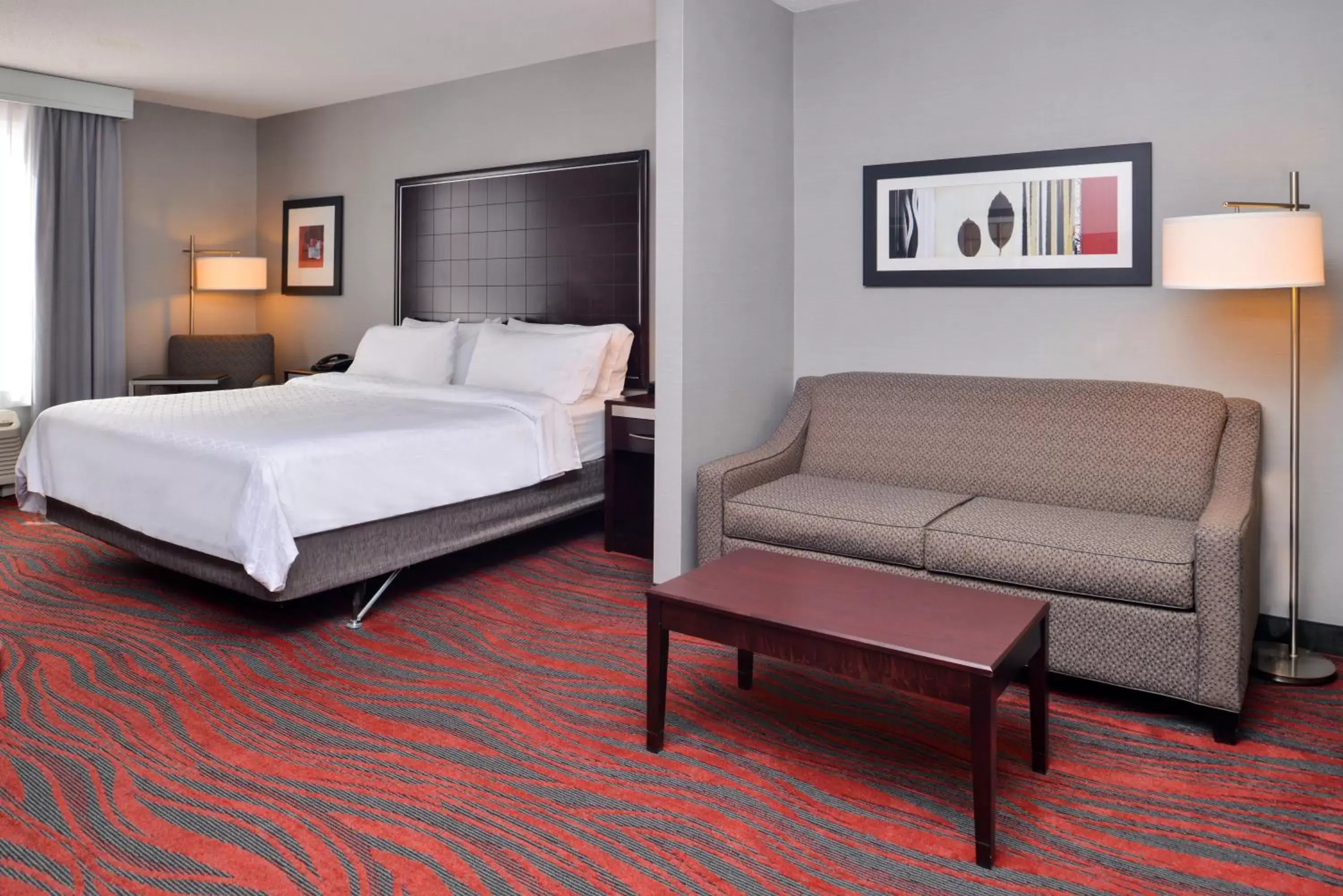Photo of the whole room, Bed in Holiday Inn Express Canandaigua, an IHG Hotel