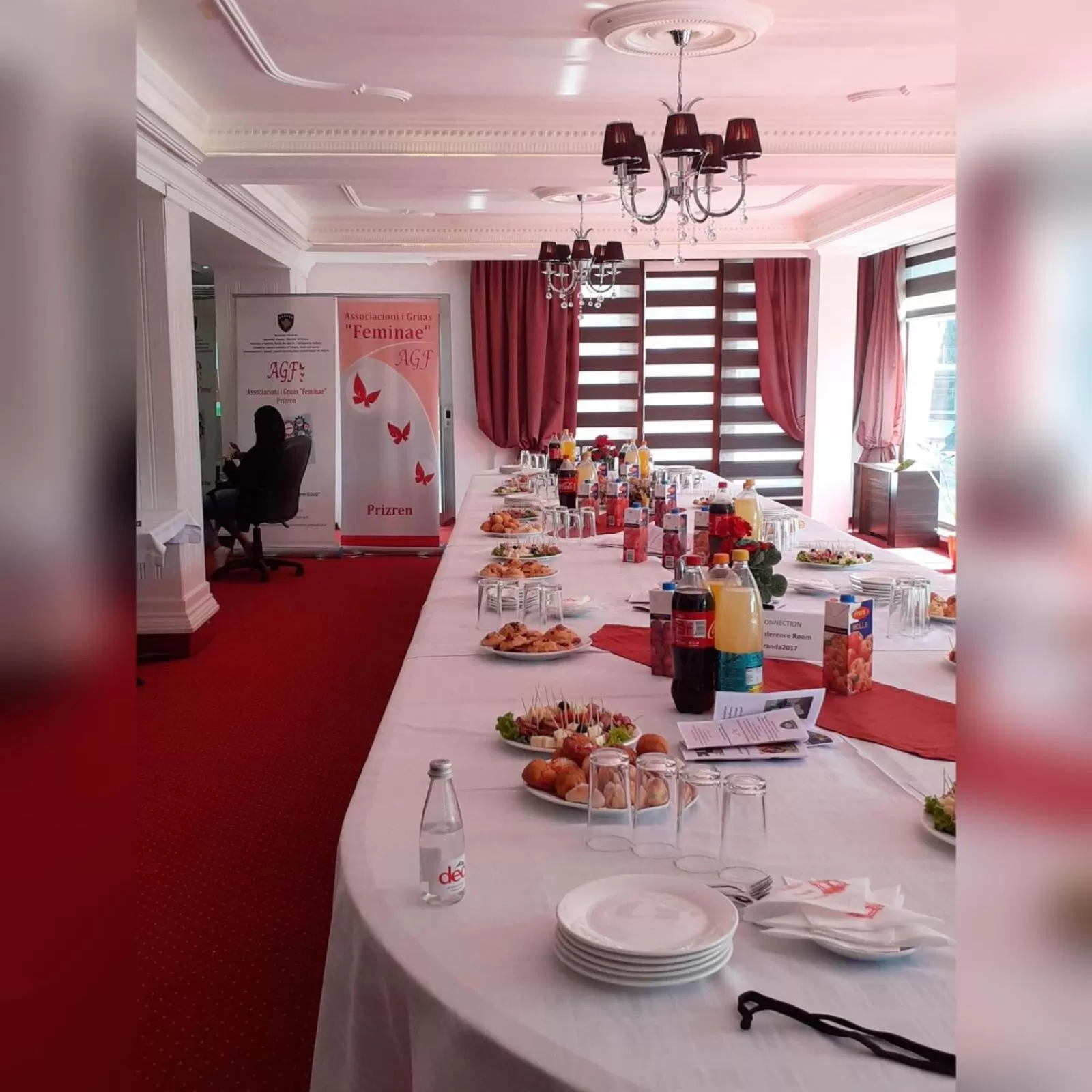 Food and drinks in Theranda Hotel