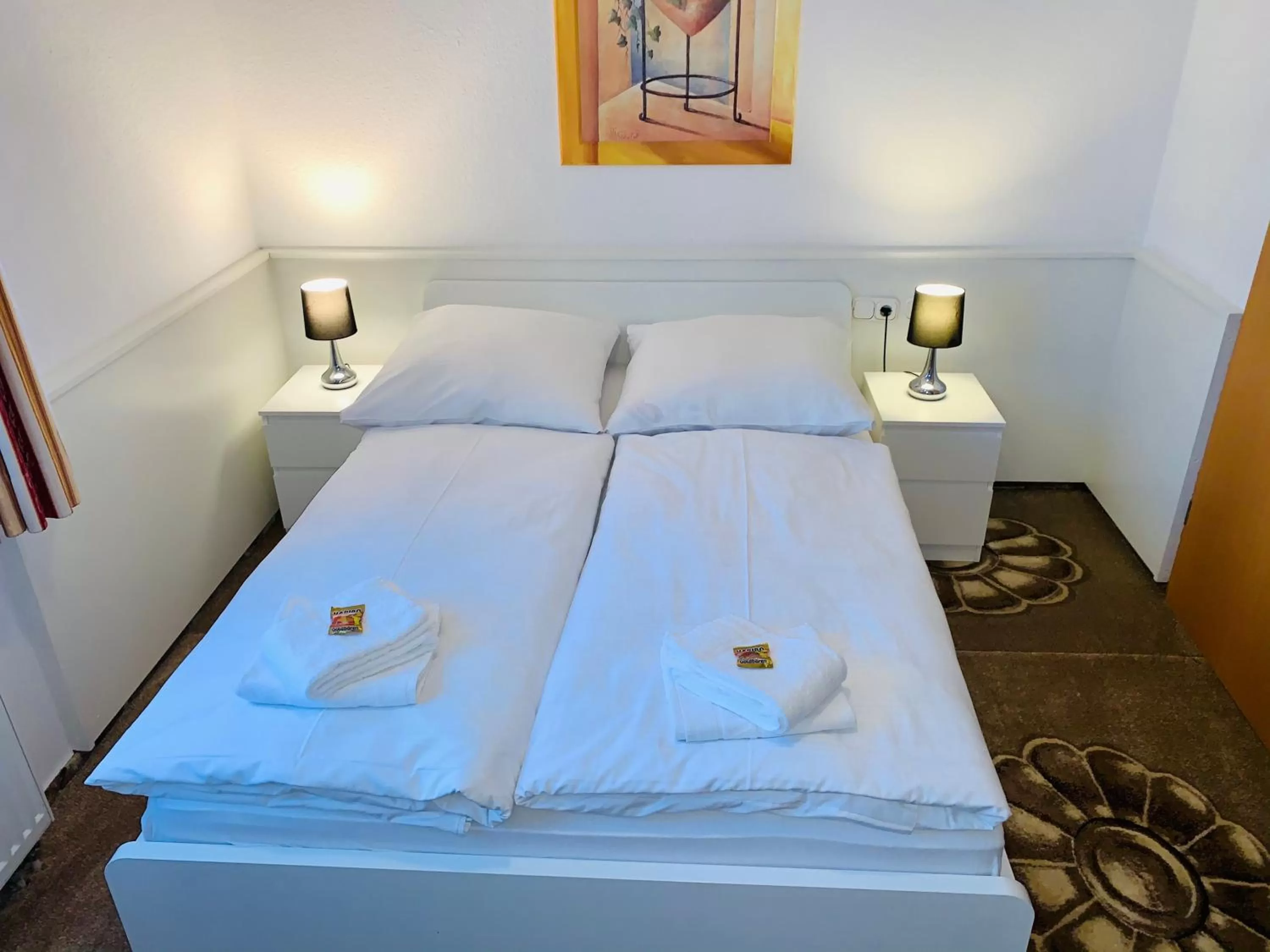 Bedroom in DUA Hotel