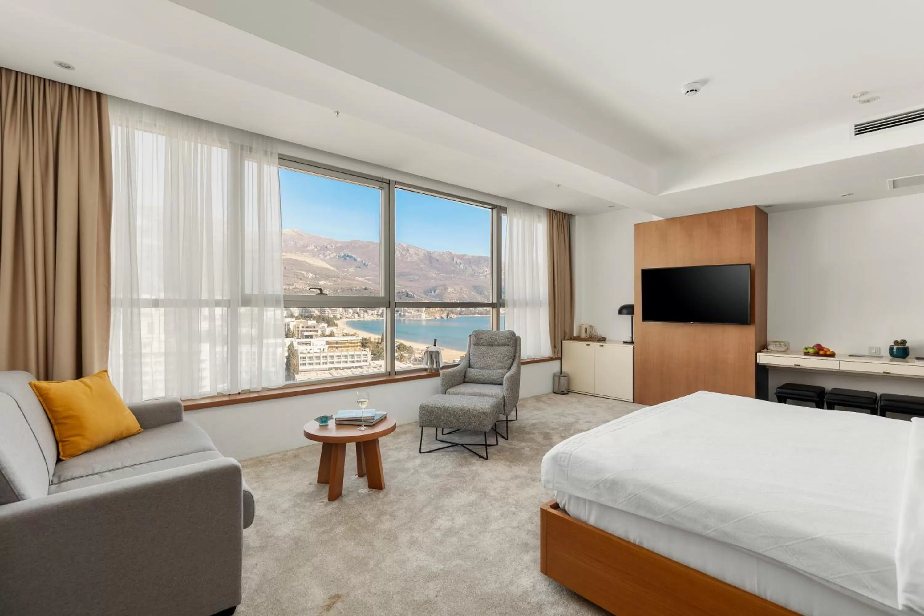 Bedroom, Bed in Hotel Harmonia by Dukley