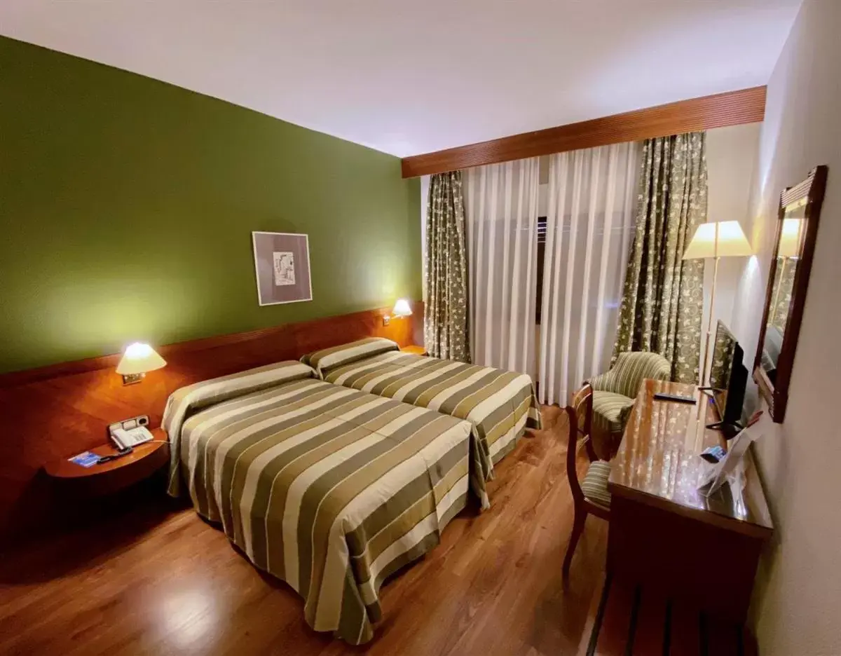 Bedroom, Bed in Hotel Torremangana