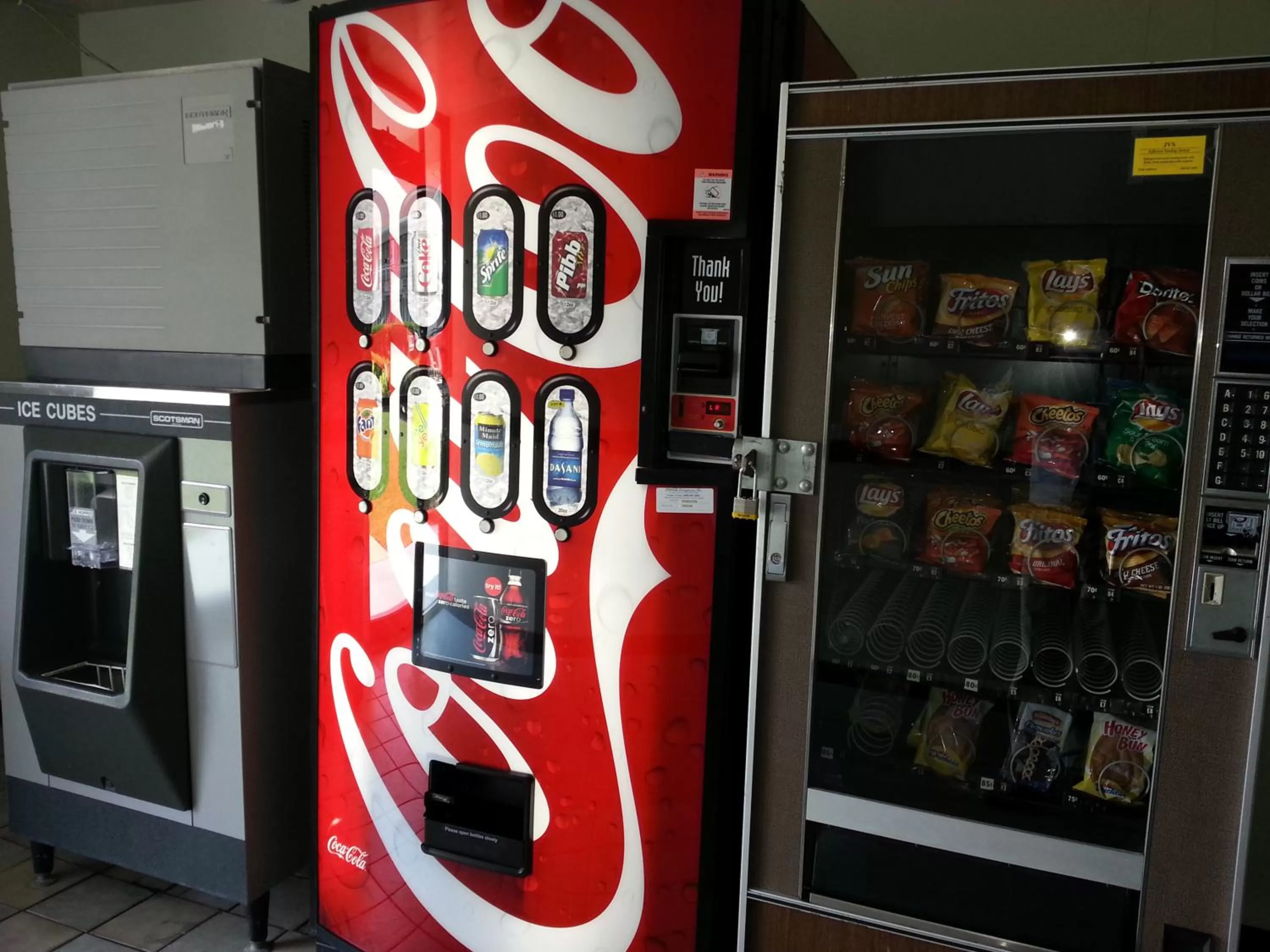 Food and drinks in Americas Best Value Inn Douglasville