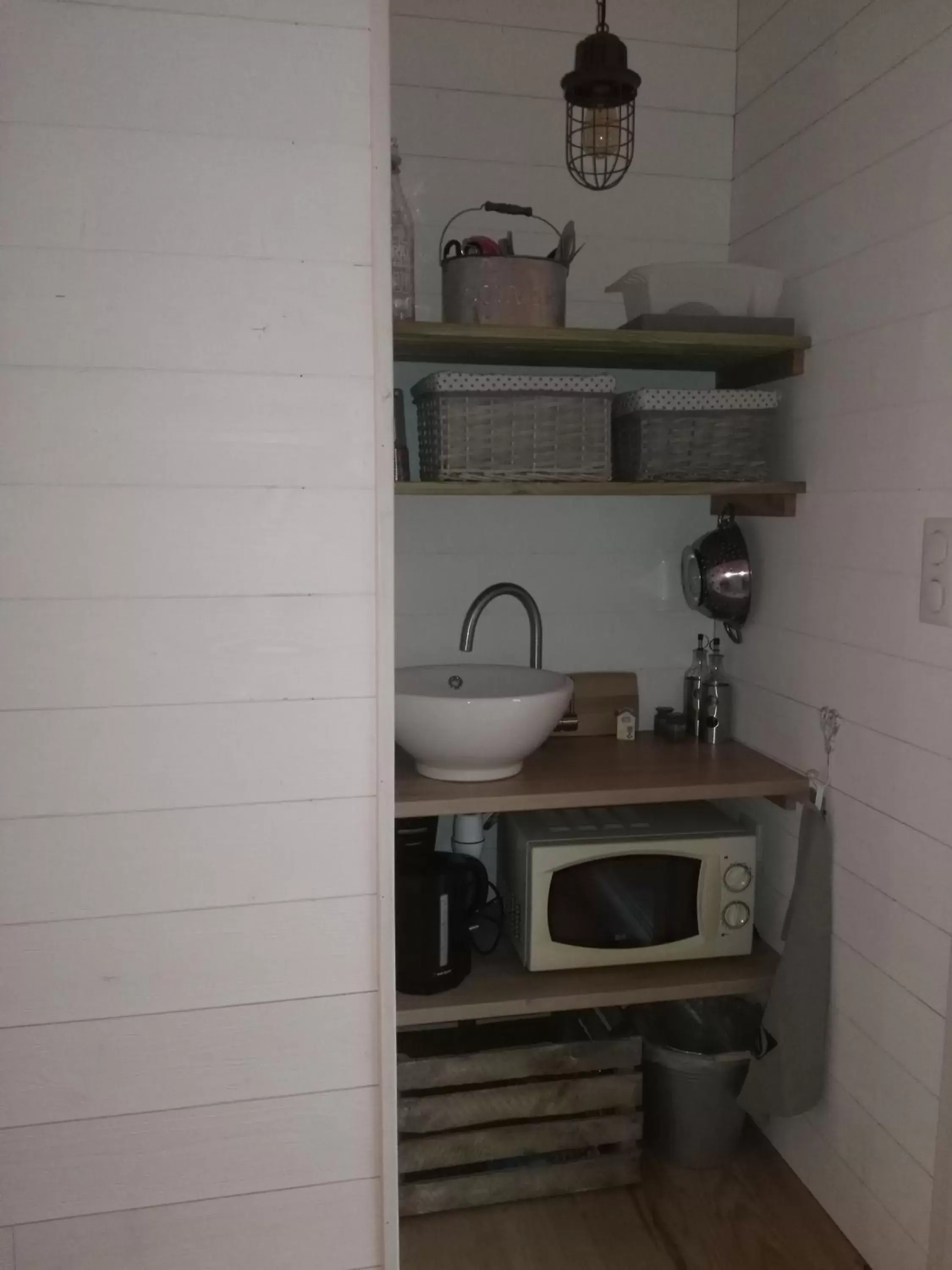 Kitchen or kitchenette, Kitchen/Kitchenette in La Cabane Bordeaux St Augustin