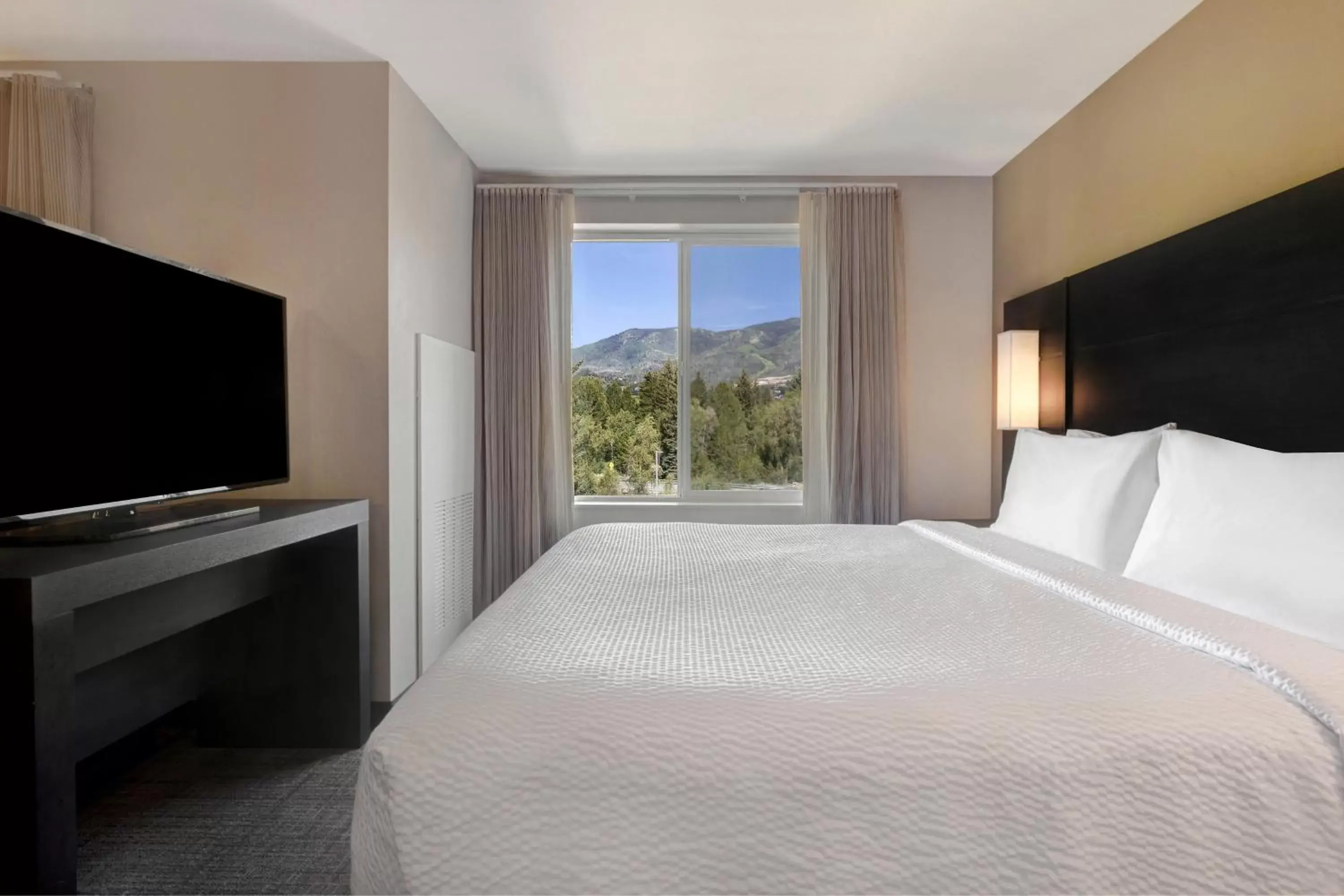 Bedroom, Bed in Residence Inn by Marriott Steamboat Springs