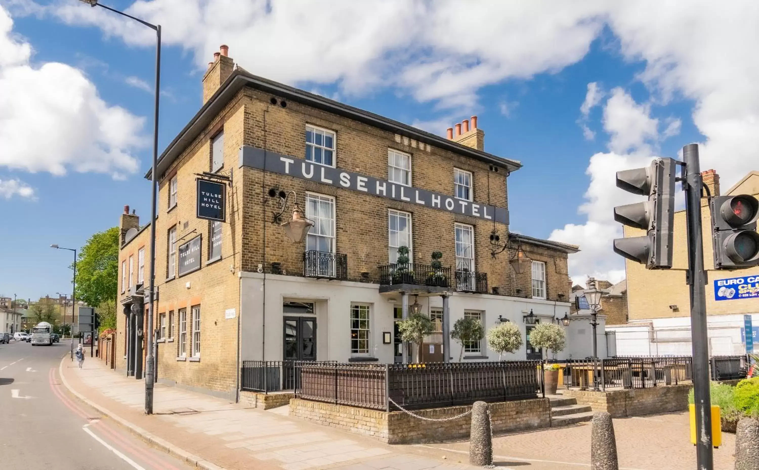 Property building in Tulse Hill Hotel