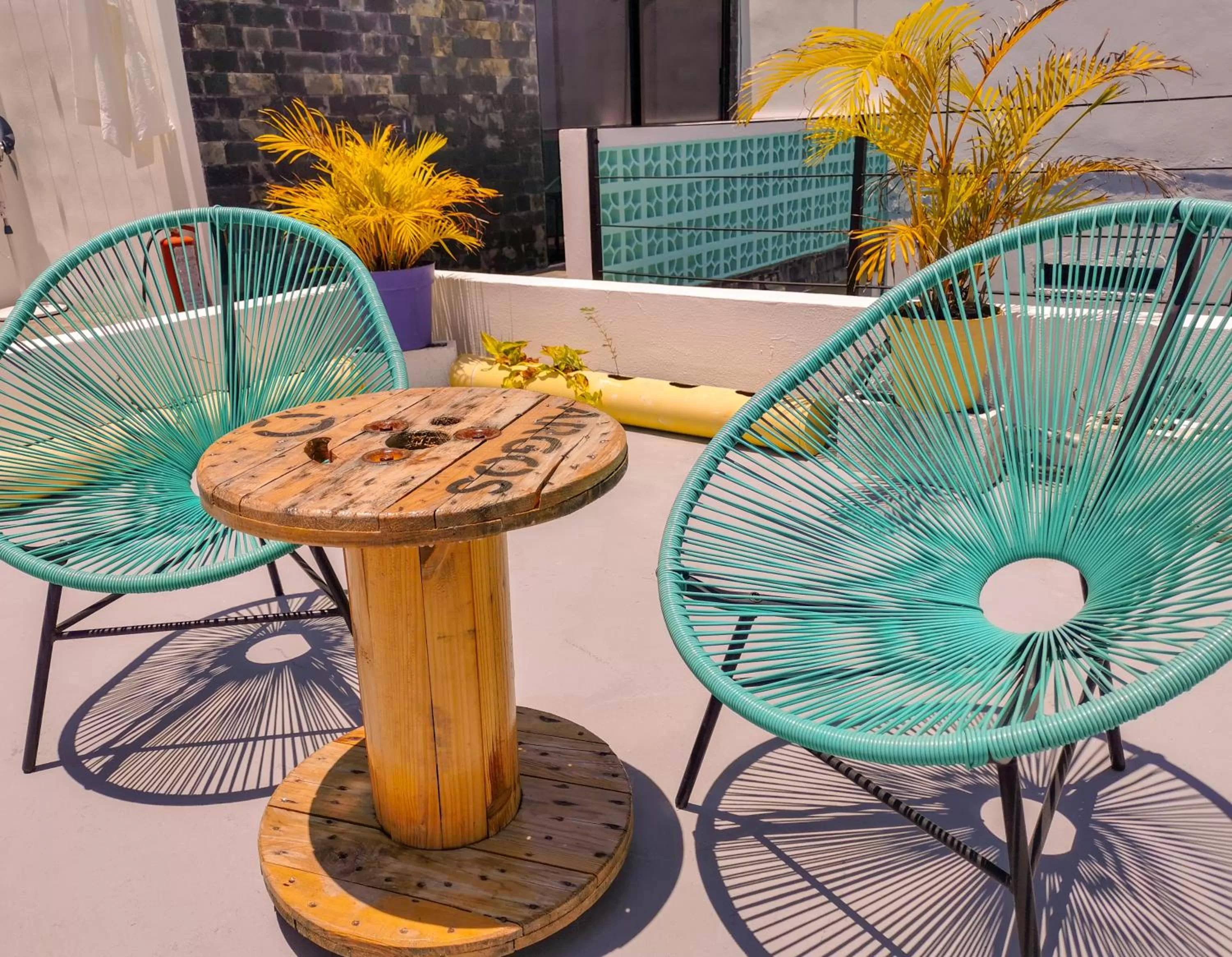 Patio in Les Suites Calle 2 by Galian