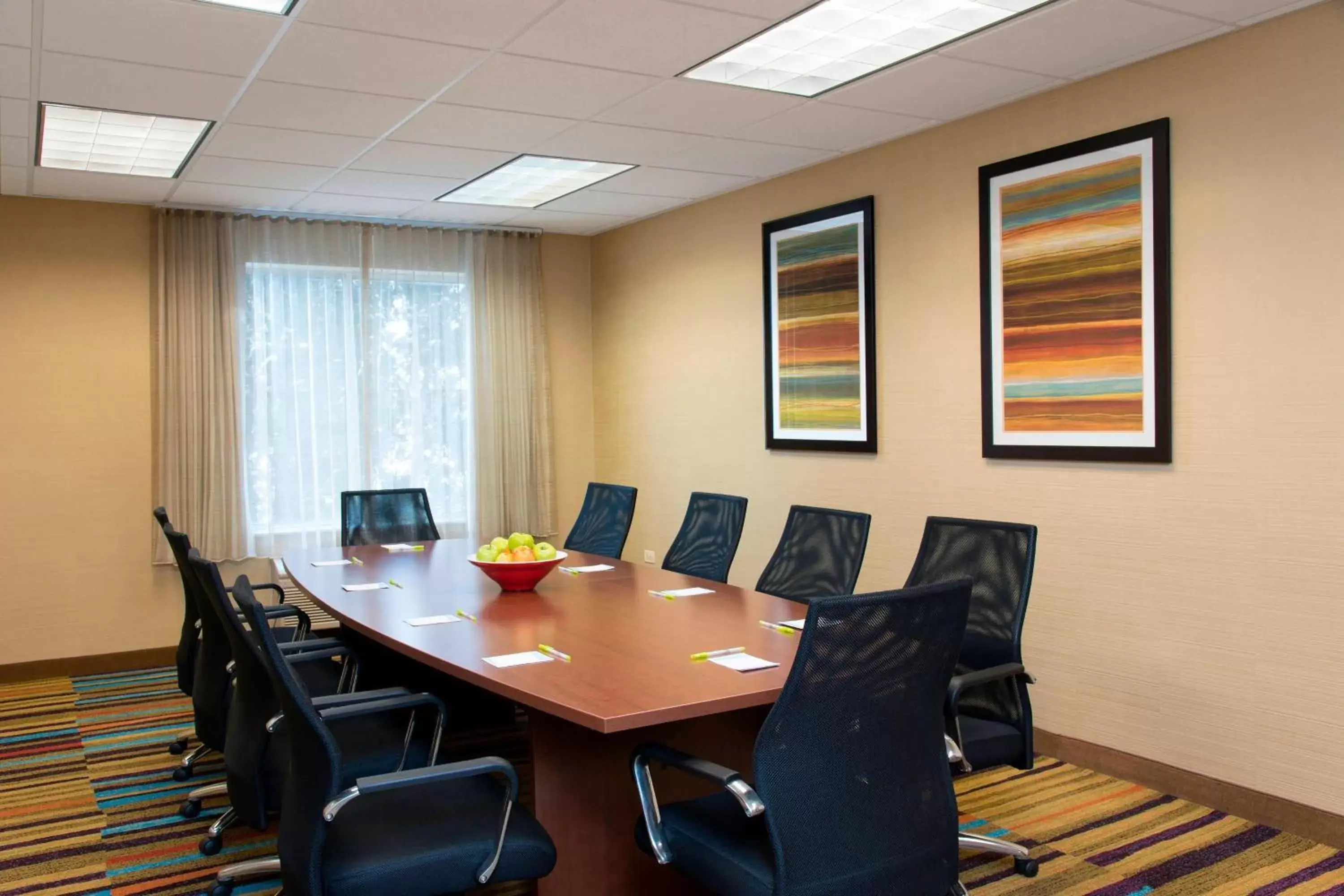 Meeting/conference room in Fairfield Inn and Suites by Marriott Chicago St. Charles