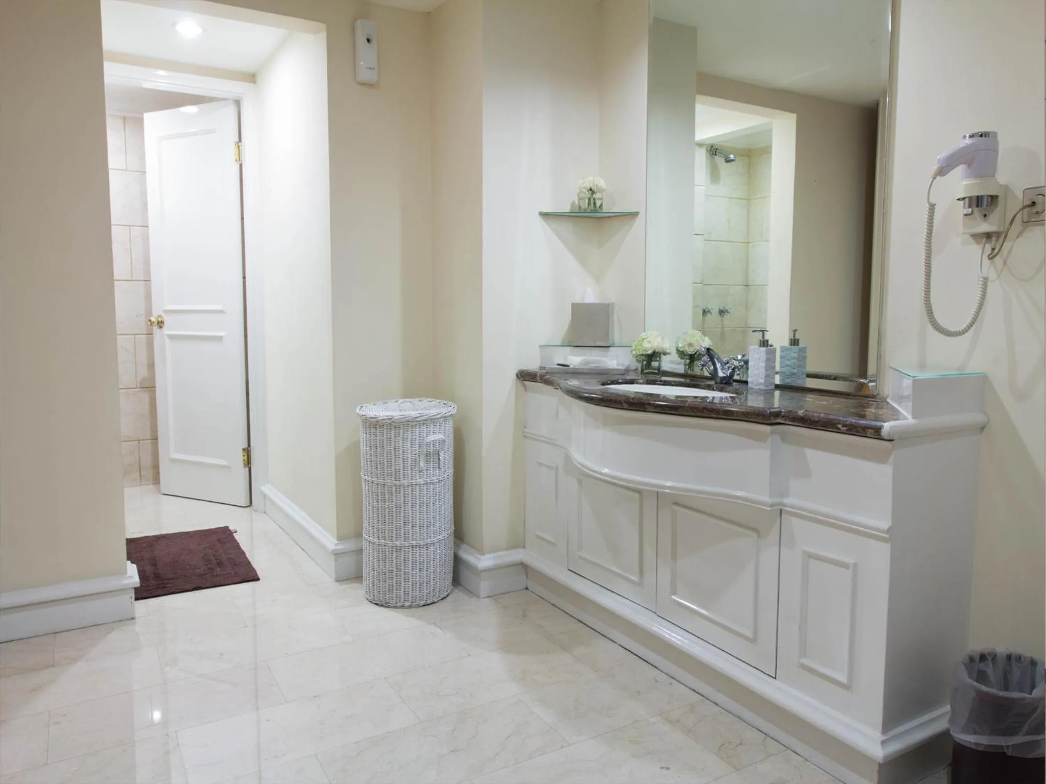 Bathroom in Hotel Gran Mahakam