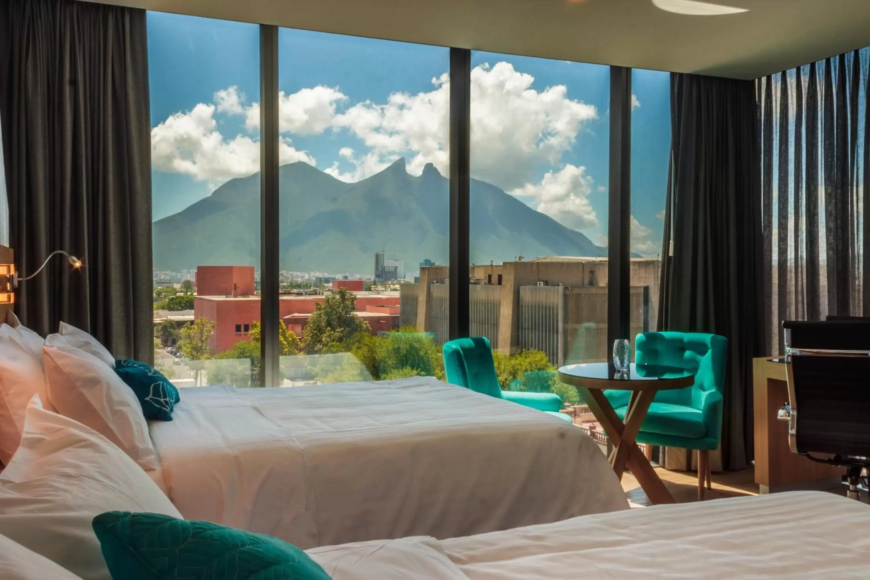 View (from property/room), Mountain View in Hotel Kavia Monterrey