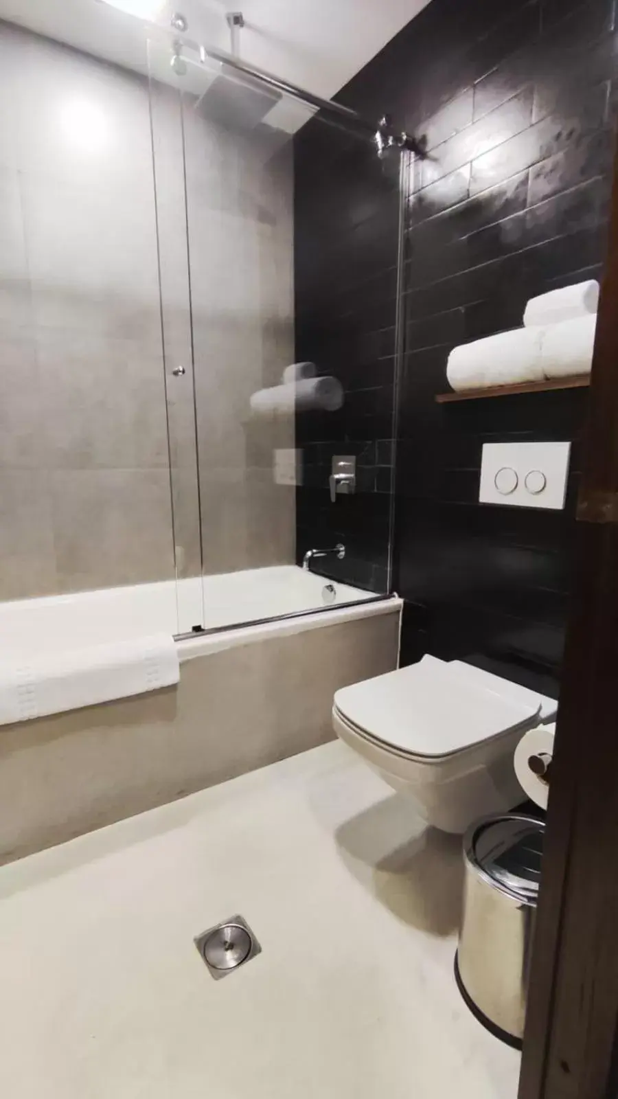 Bathroom in Atix Hotel