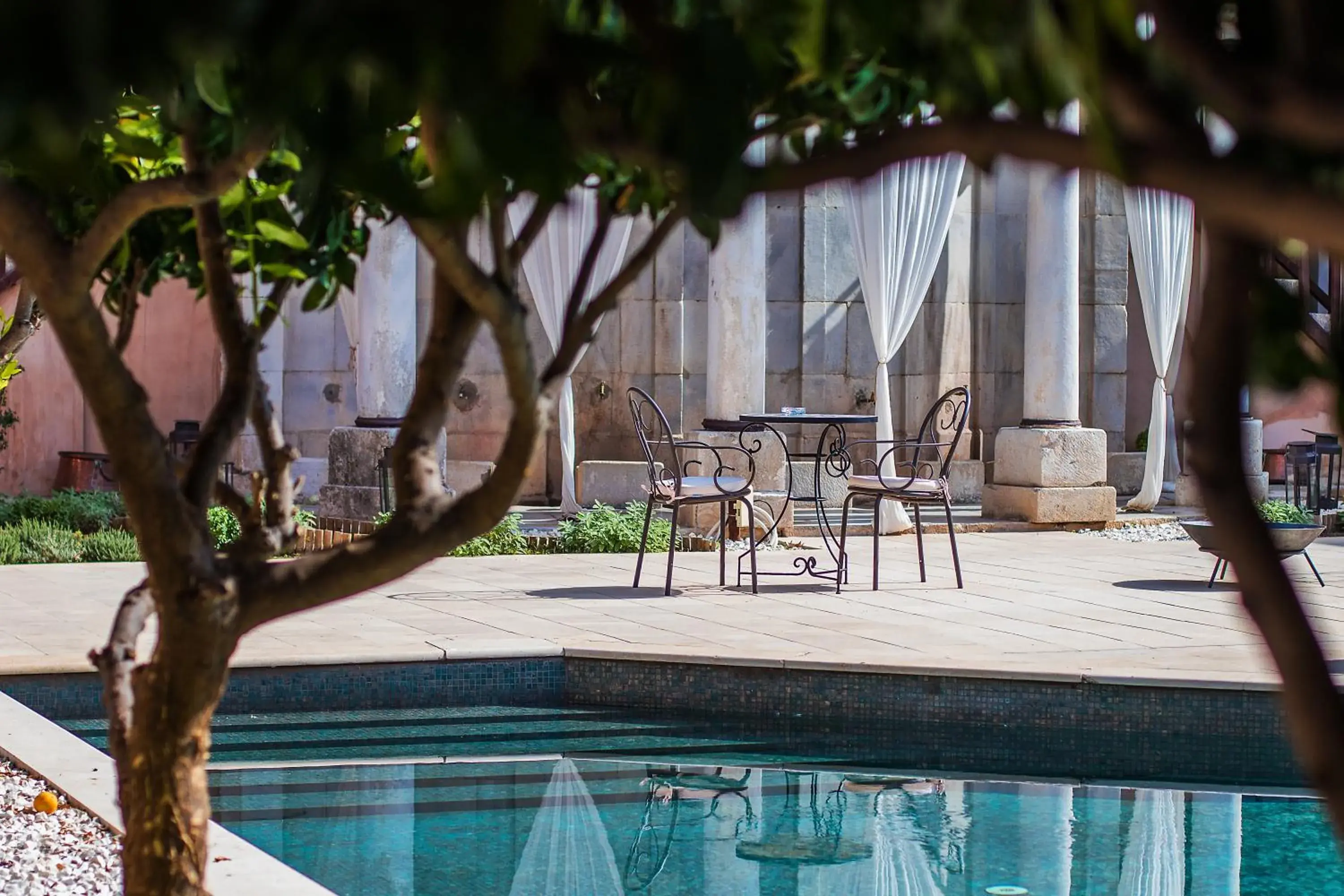 Garden, Swimming Pool in Imaret Hotel