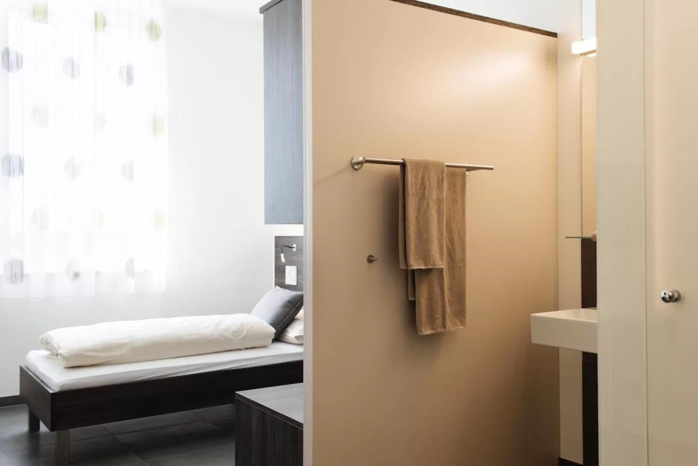 Decorative detail, Bed in eee Hotel Traun