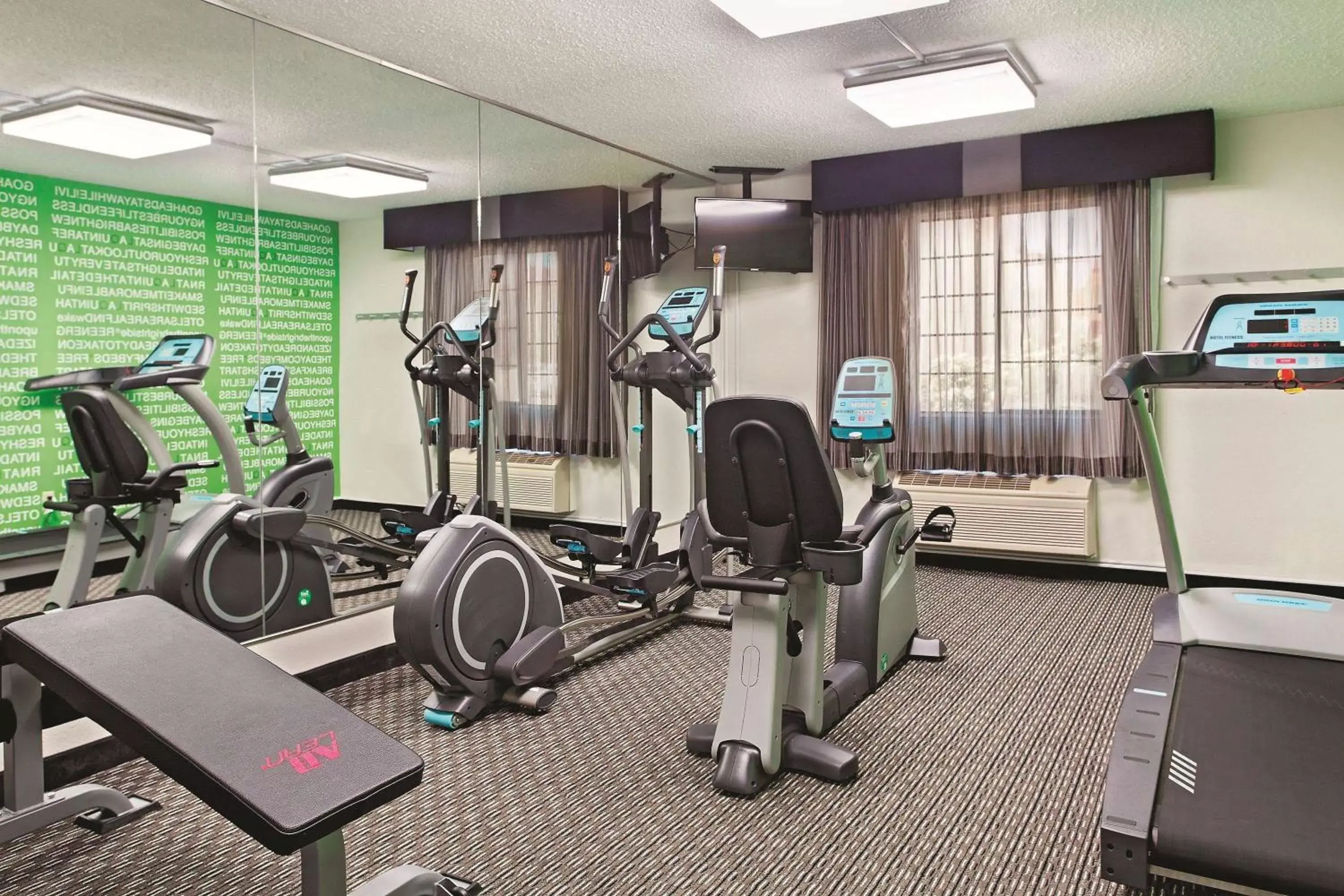 Fitness centre/facilities, Fitness Center/Facilities in La Quinta Inn by Wyndham Champaign