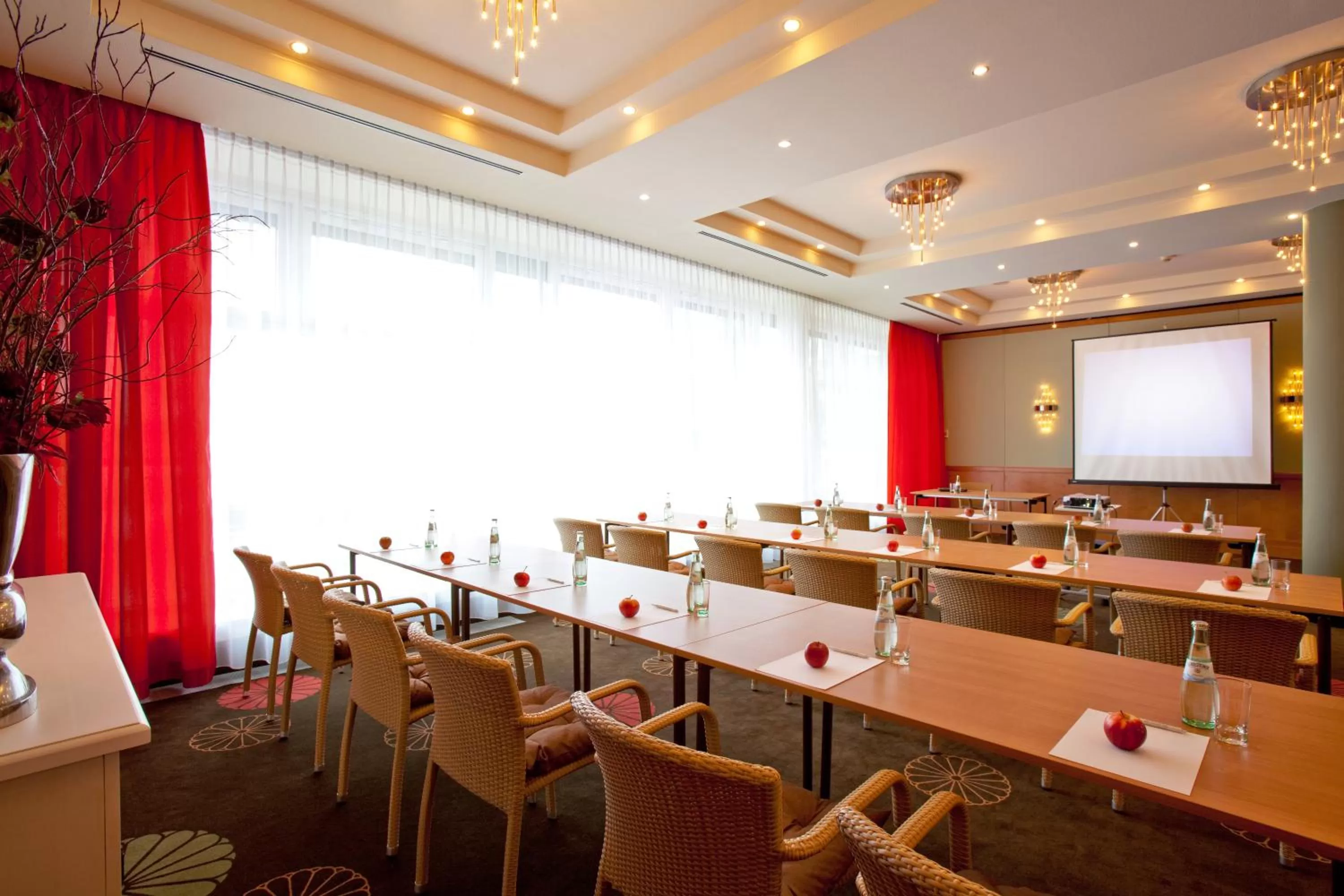 Meeting/conference room in Vienna House by Wyndham Baltic Stralsund