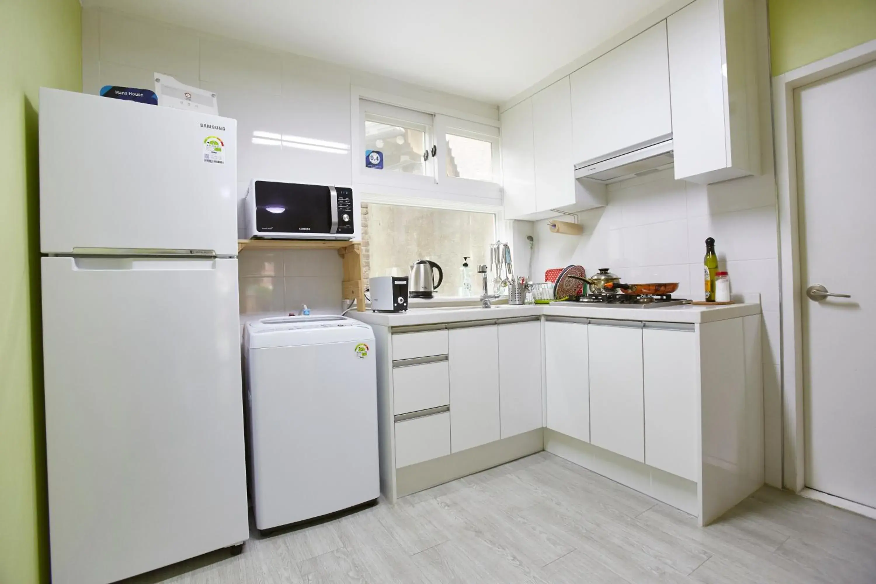 Kitchen/Kitchenette in Hans House